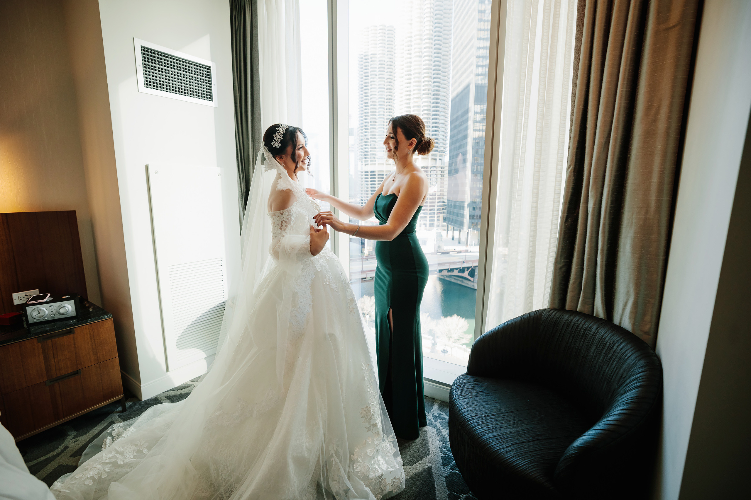 12.17.2021 Wedding. Wedding family event photographer in Chicago Nick Yushevich