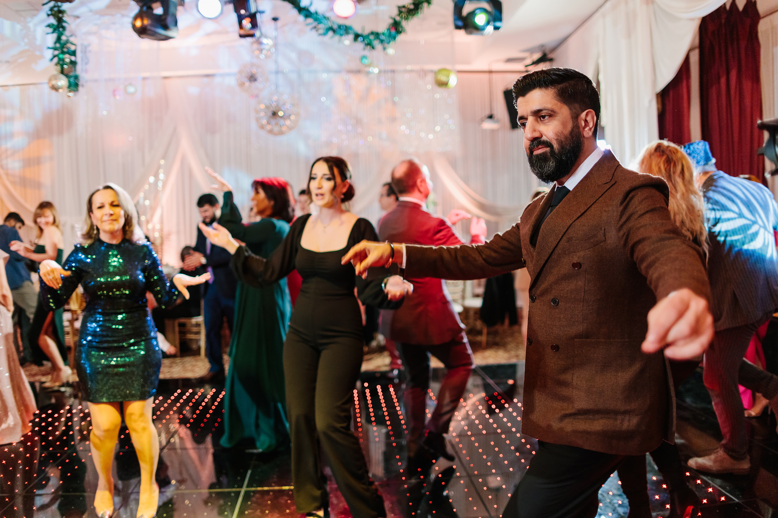 12.17.2021 Wedding. Wedding family event photographer in Chicago Nick Yushevich