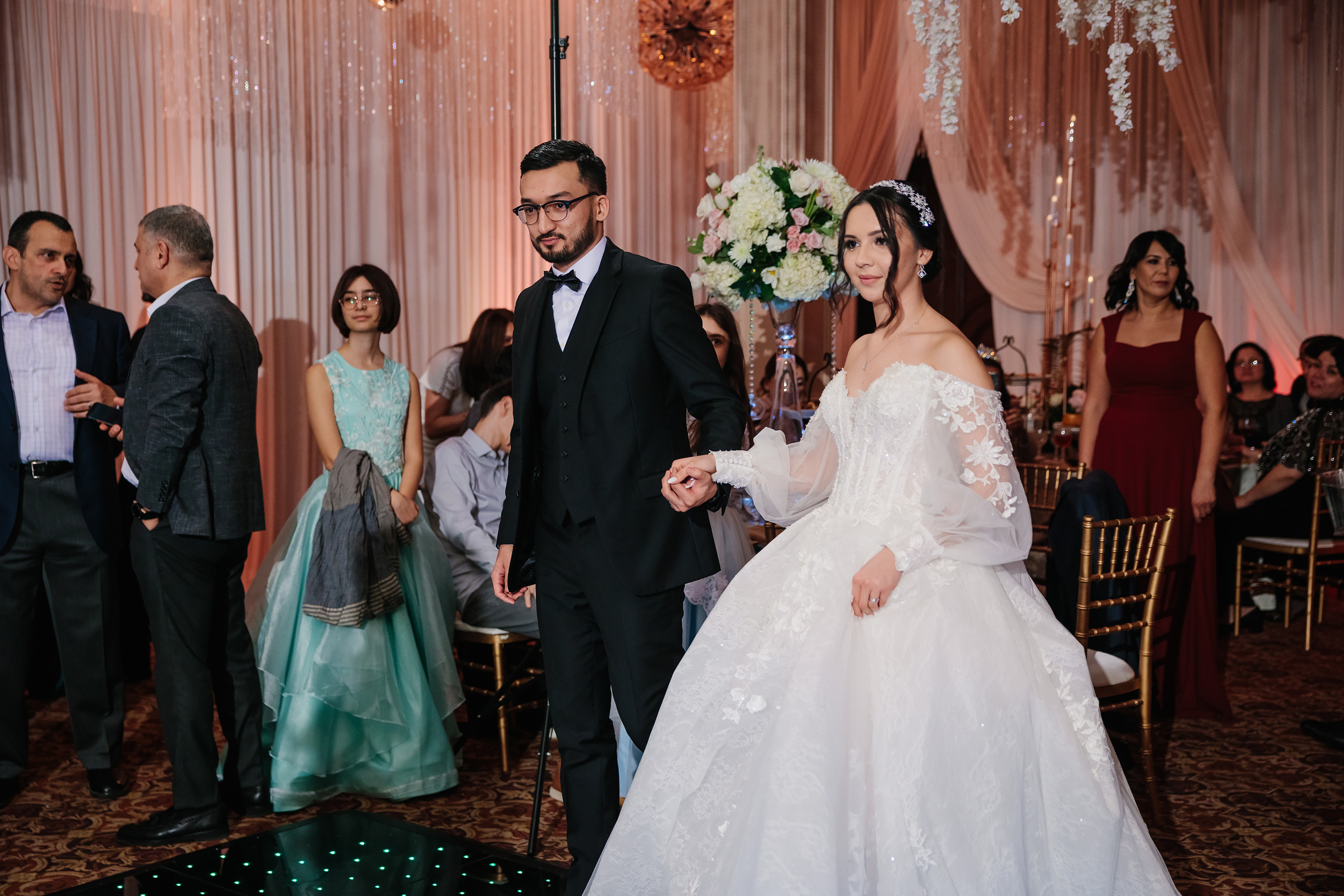 12.17.2021 Wedding. Wedding family event photographer in Chicago Nick Yushevich