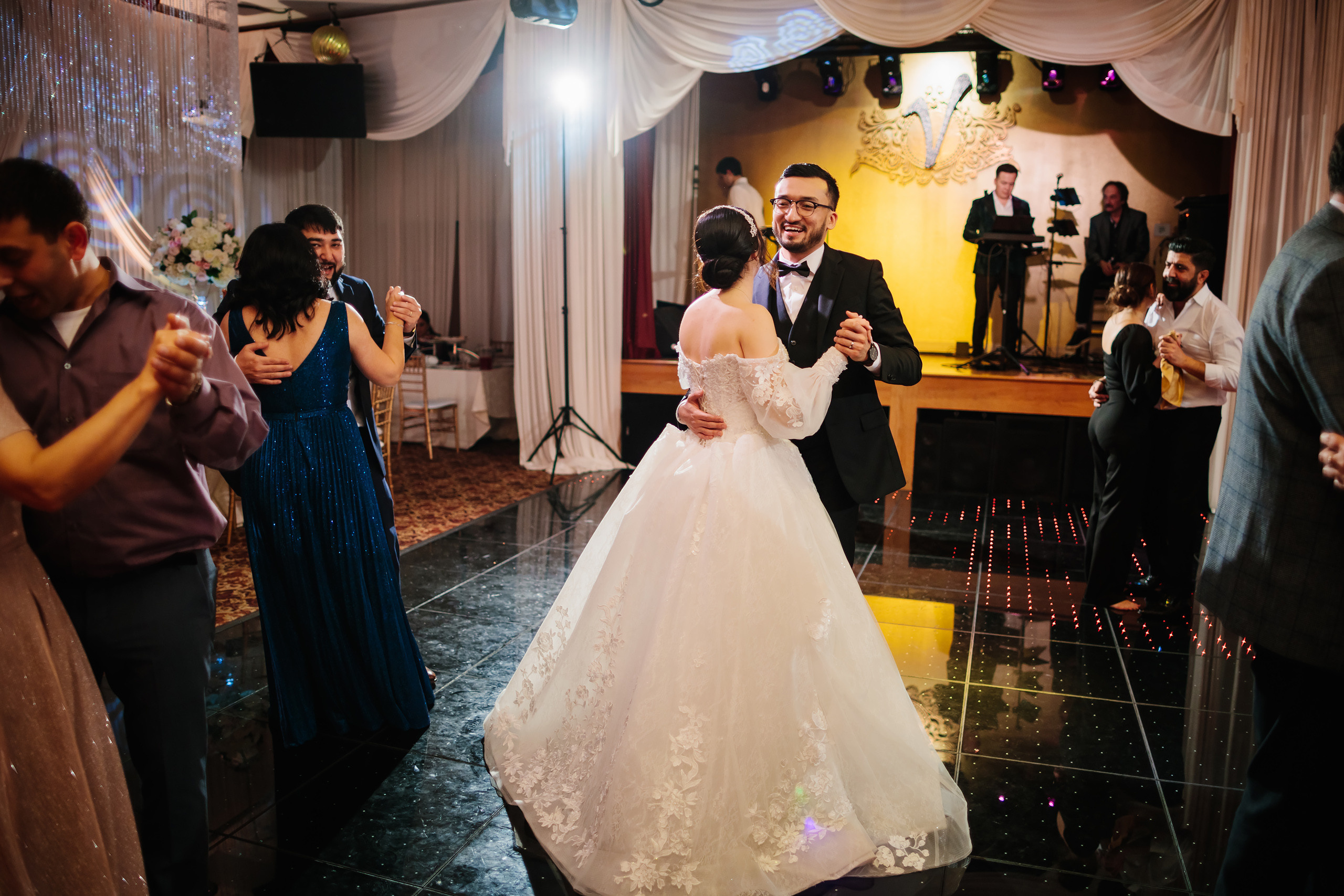 12.17.2021 Wedding. Wedding family event photographer in Chicago Nick Yushevich
