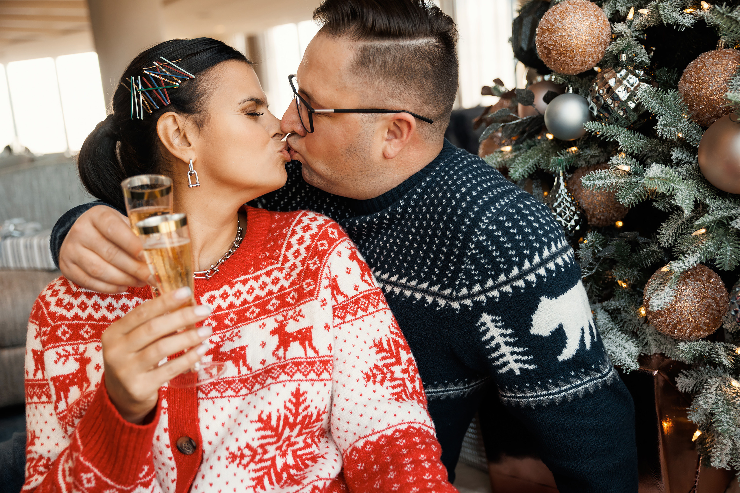 12192021 Christmas Photoshoot. Wedding family event photographer in Chicago Nick Yushevich