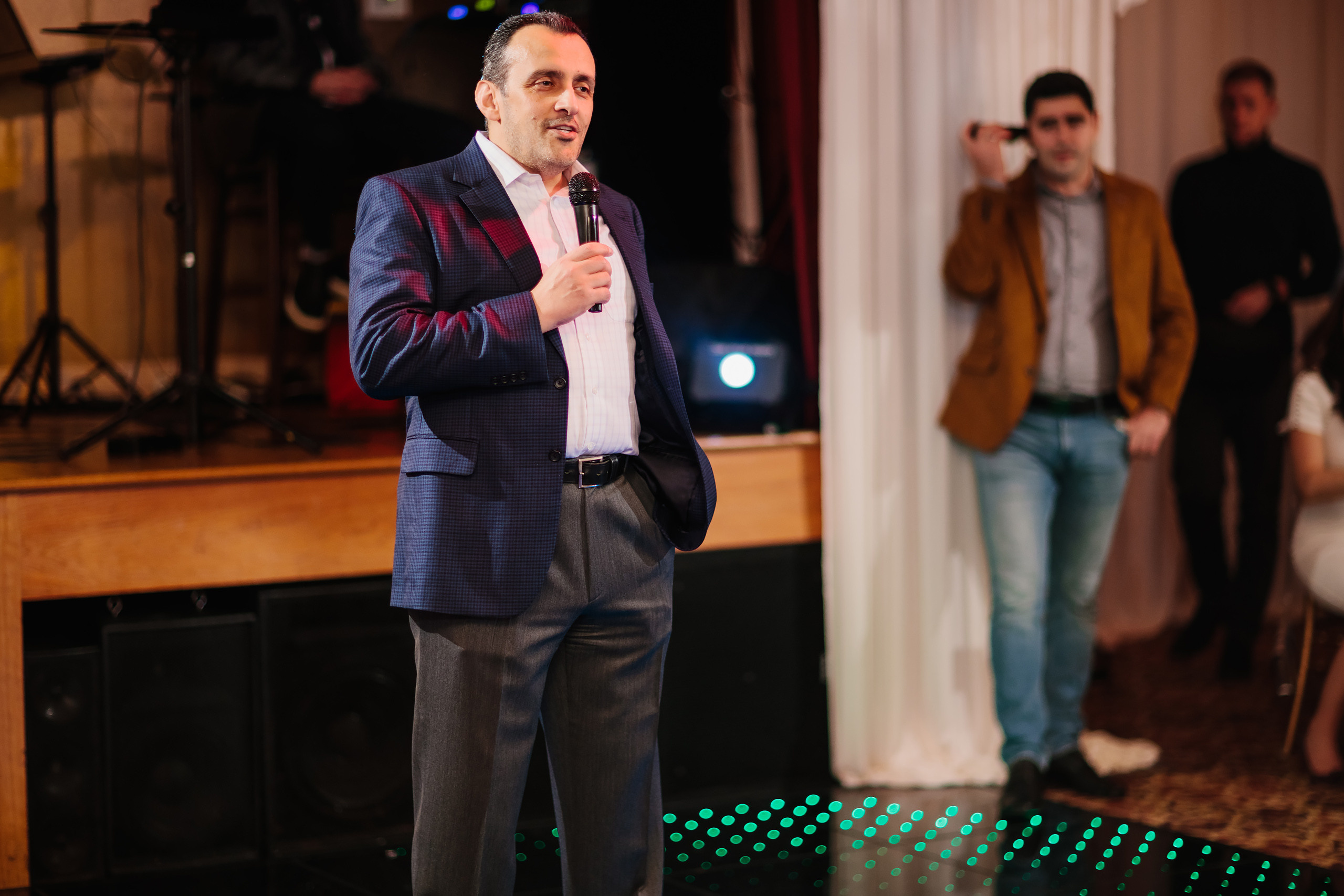 12.17.2021 Wedding. Wedding family event photographer in Chicago Nick Yushevich