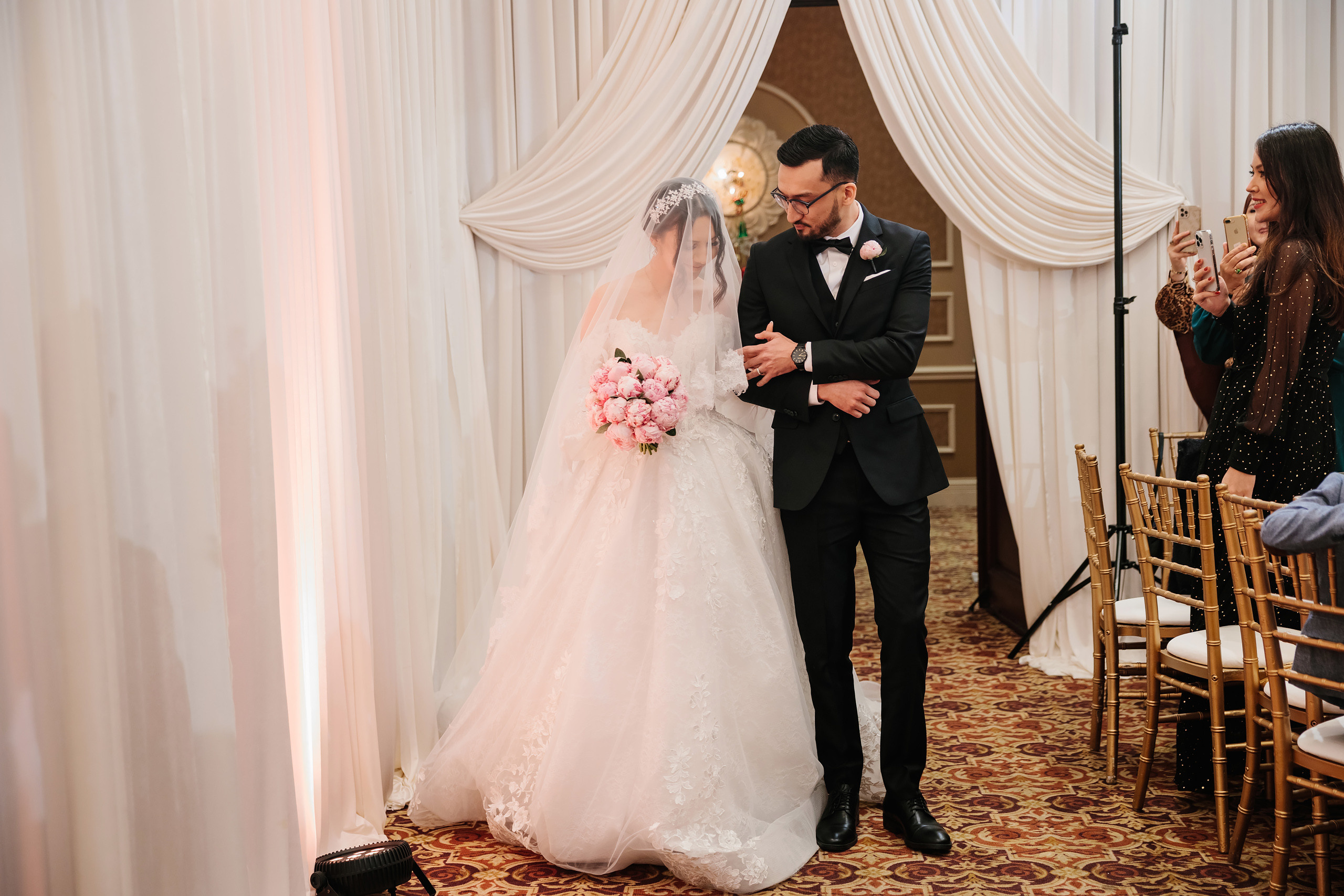 12.17.2021 Wedding. Wedding family event photographer in Chicago Nick Yushevich