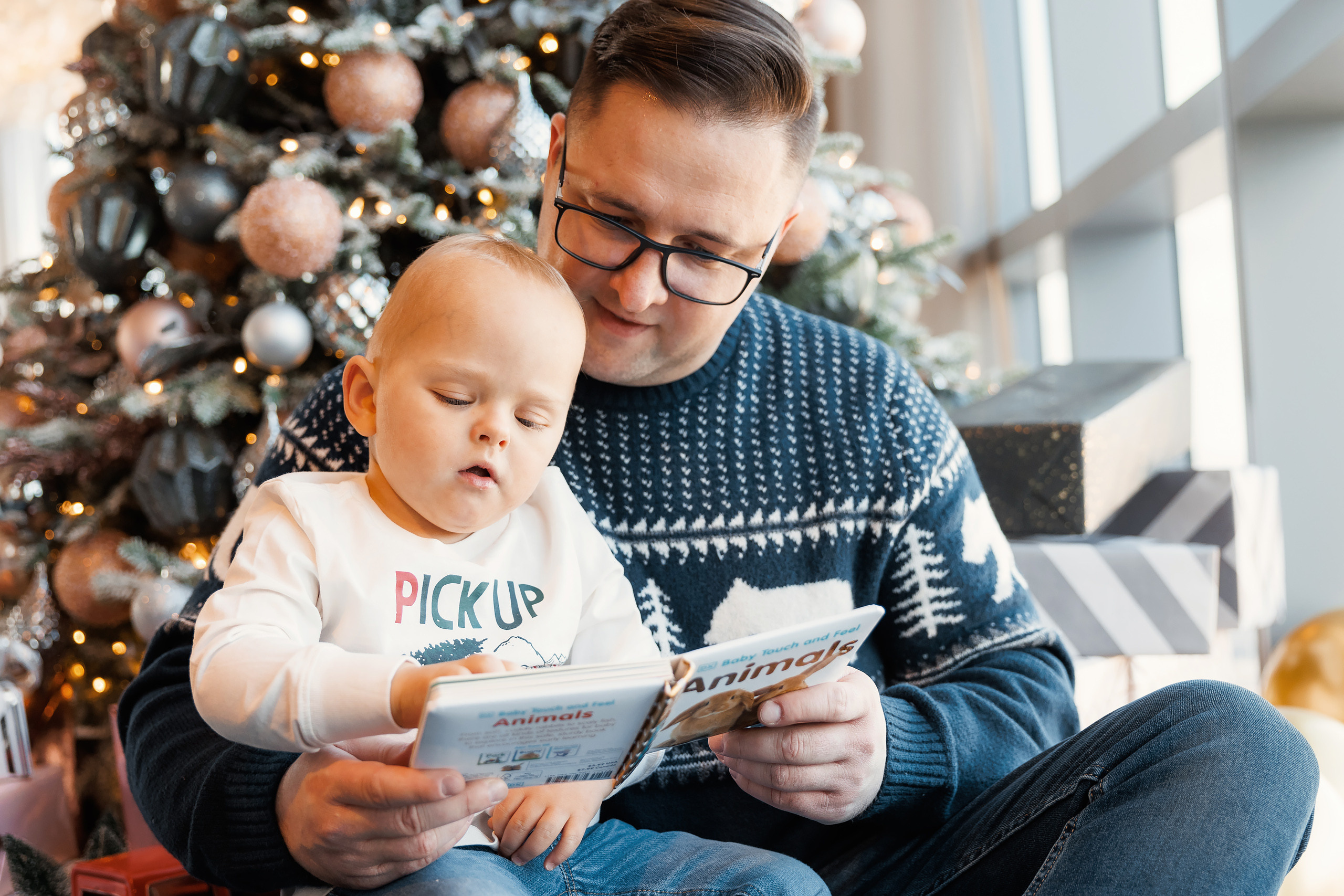 12192021 Christmas Photoshoot. Wedding family event photographer in Chicago Nick Yushevich