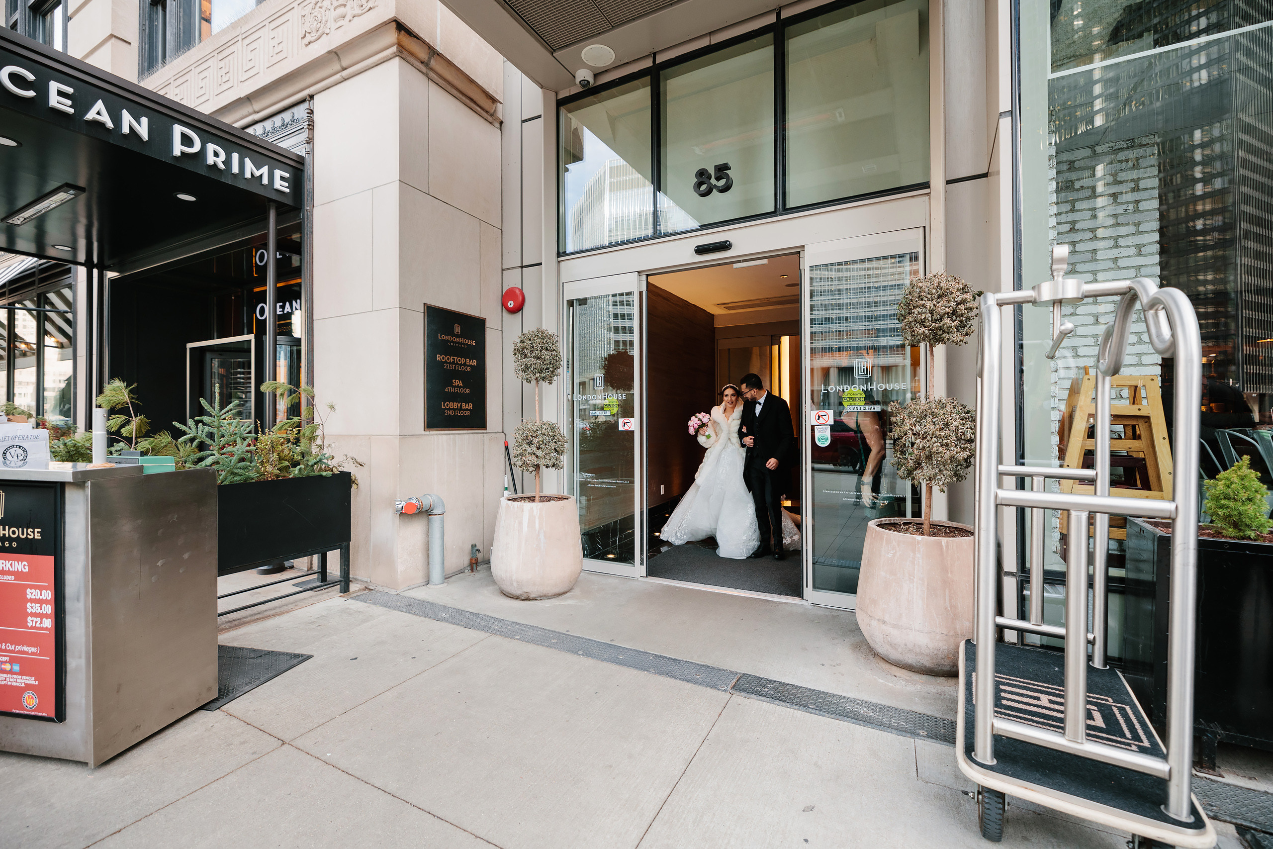 12.17.2021 Wedding. Wedding family event photographer in Chicago Nick Yushevich