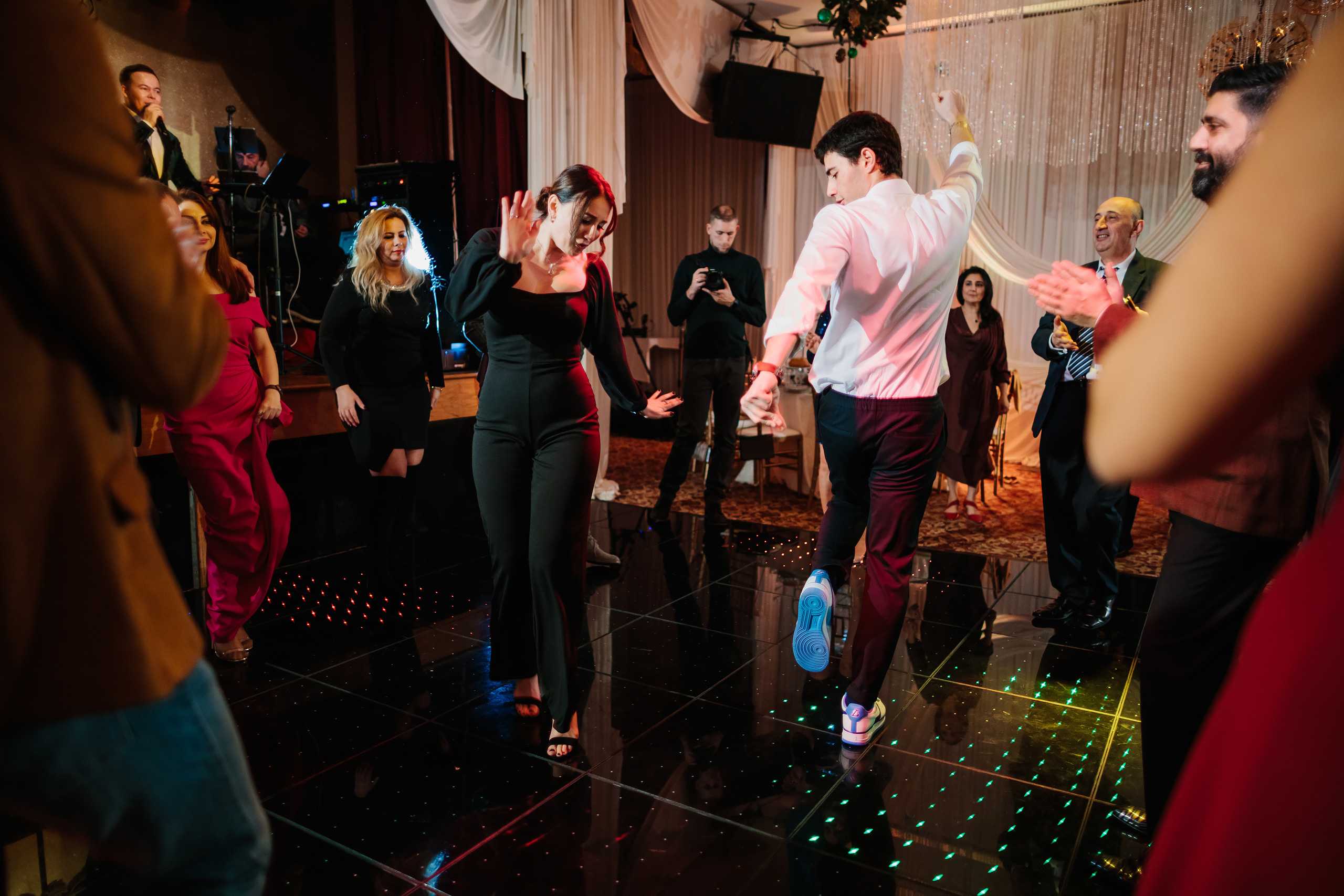 12.17.2021 Wedding. Wedding family event photographer in Chicago Nick Yushevich