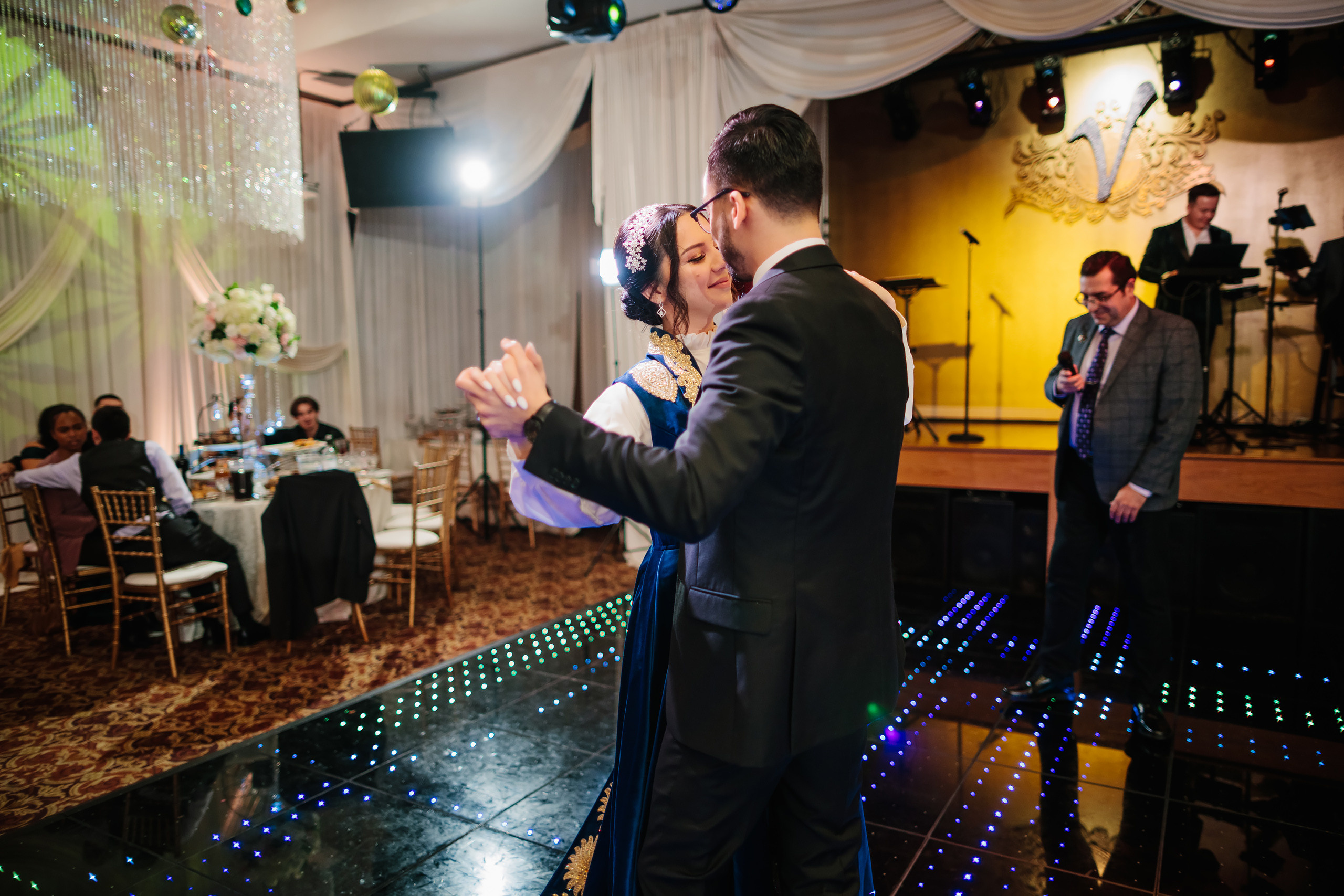 12.17.2021 Wedding. Wedding family event photographer in Chicago Nick Yushevich