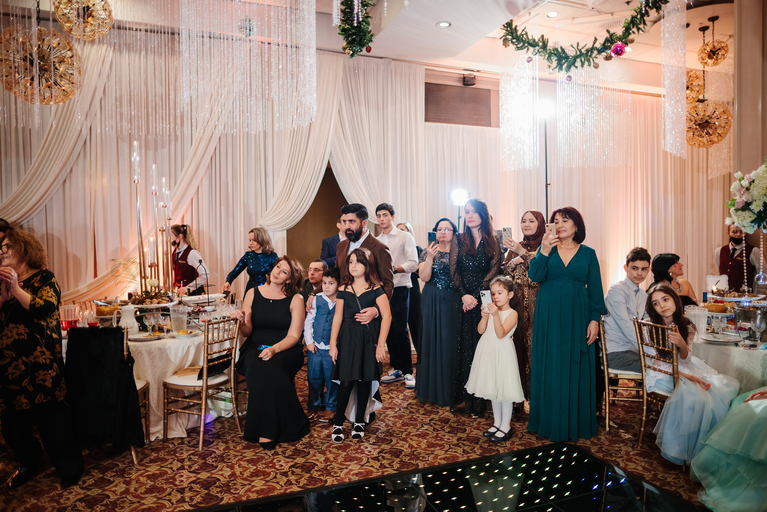 12.17.2021 Wedding. Wedding family event photographer in Chicago Nick Yushevich