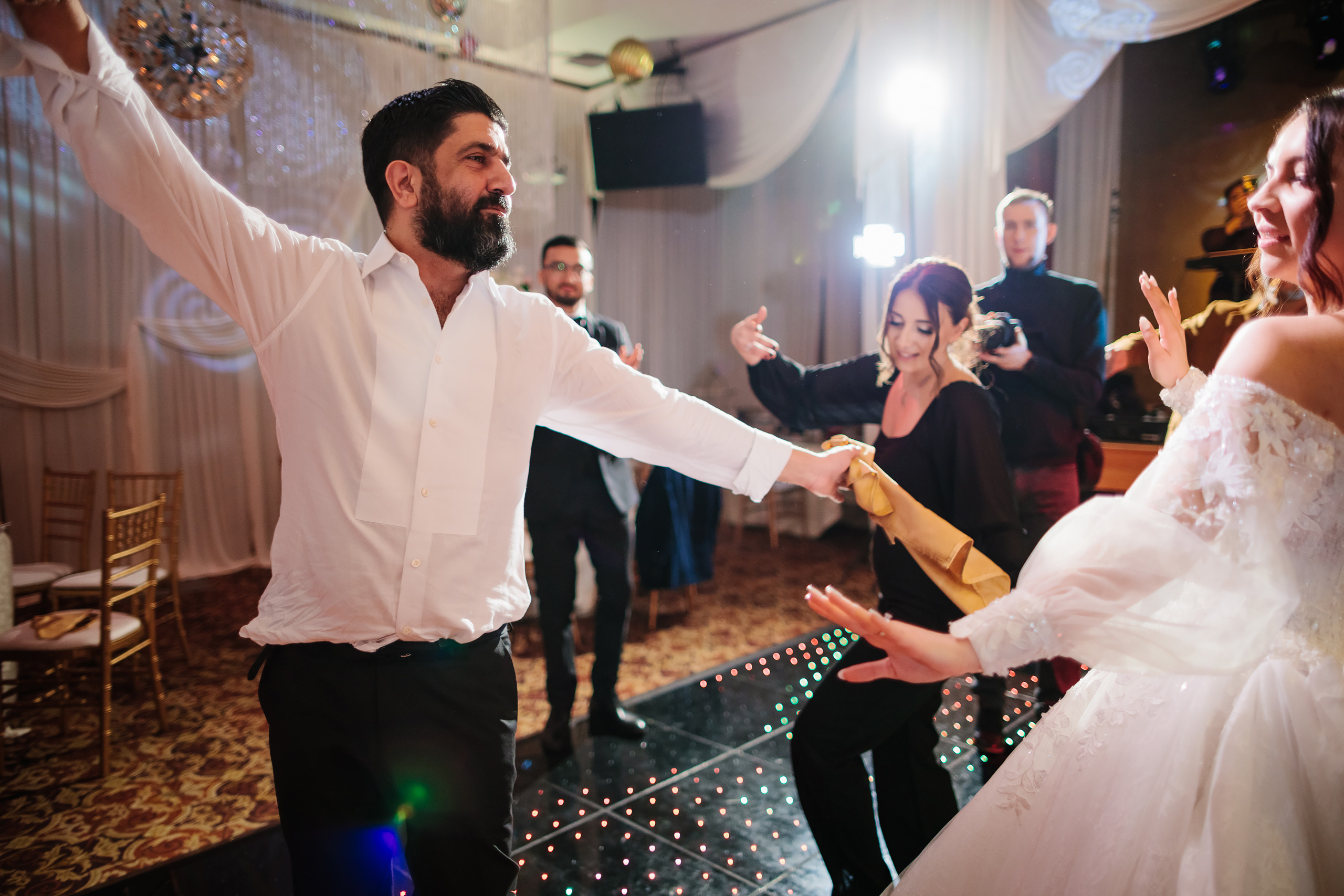 12.17.2021 Wedding. Wedding family event photographer in Chicago Nick Yushevich