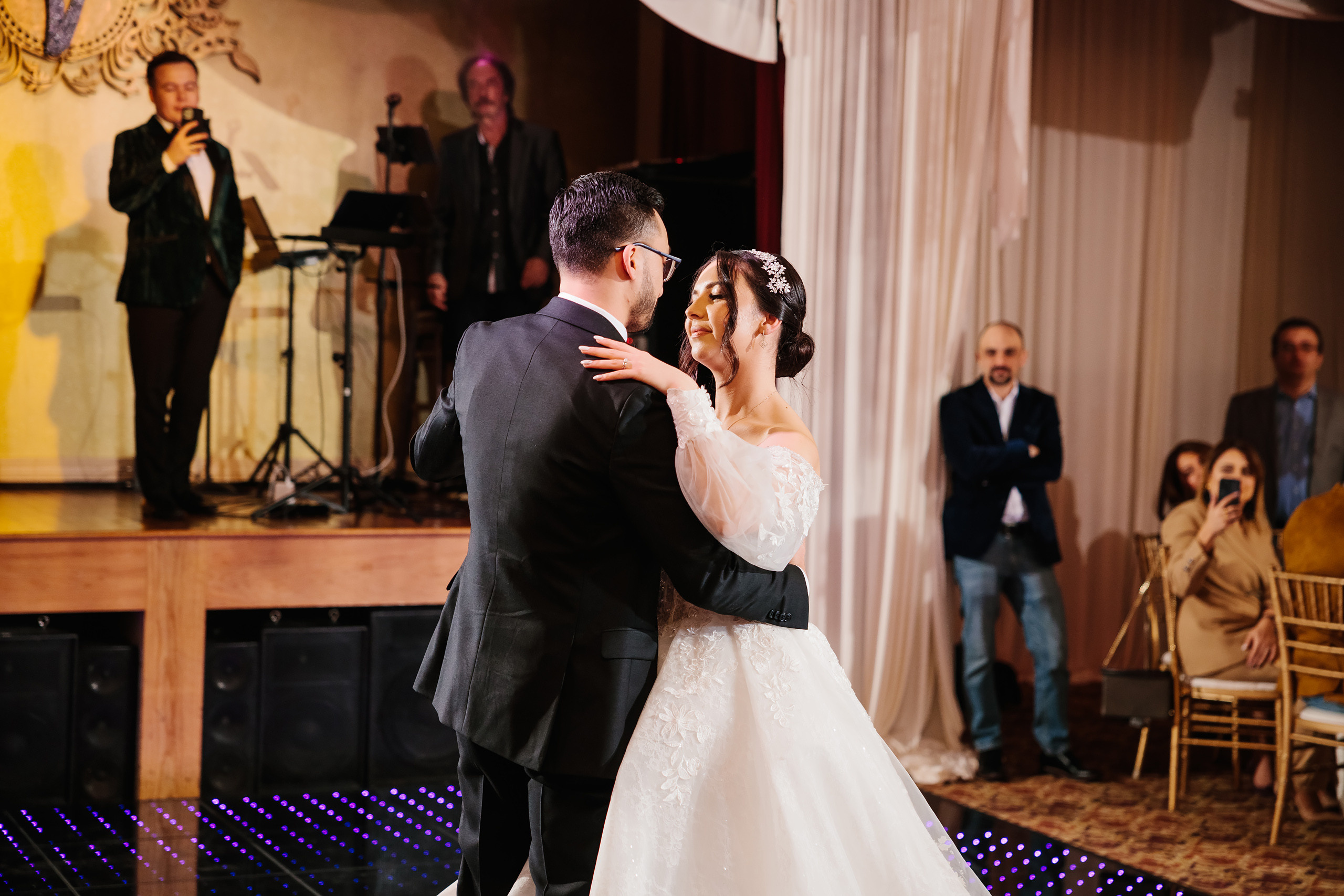 12.17.2021 Wedding. Wedding family event photographer in Chicago Nick Yushevich