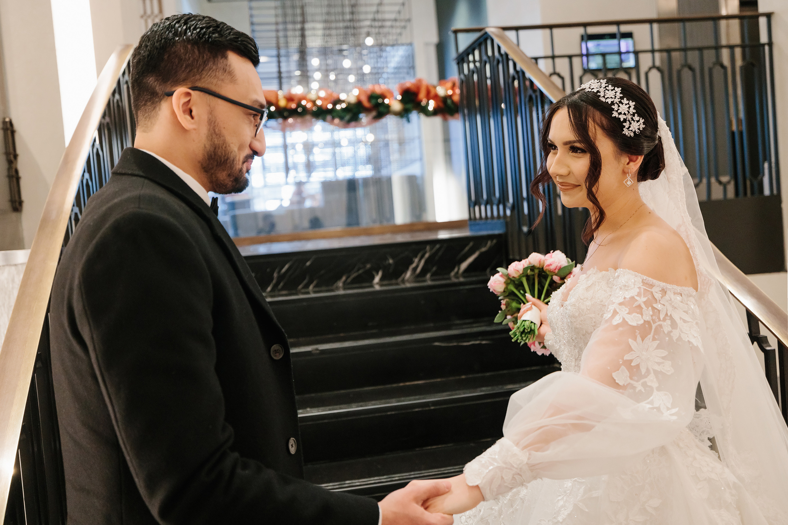 12.17.2021 Wedding. Wedding family event photographer in Chicago Nick Yushevich