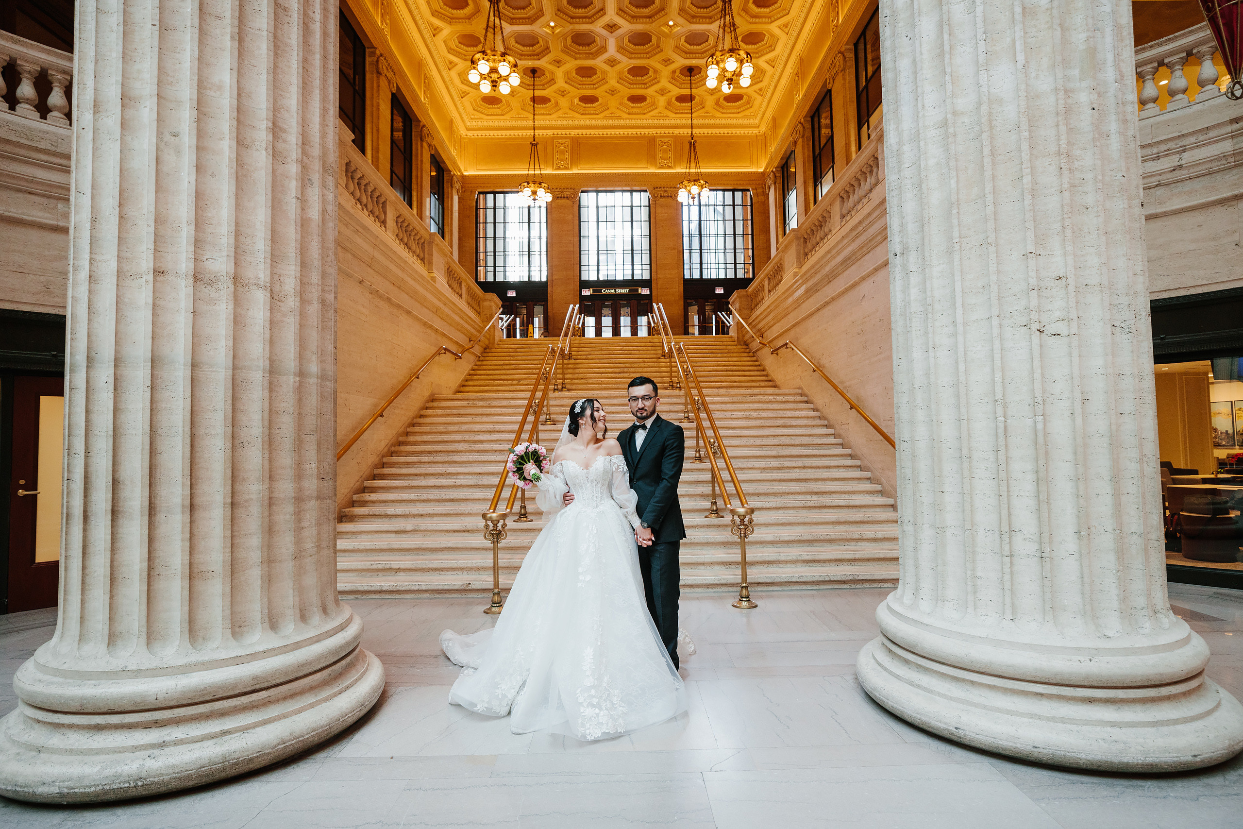 12.17.2021 Wedding. Wedding family event photographer in Chicago Nick Yushevich