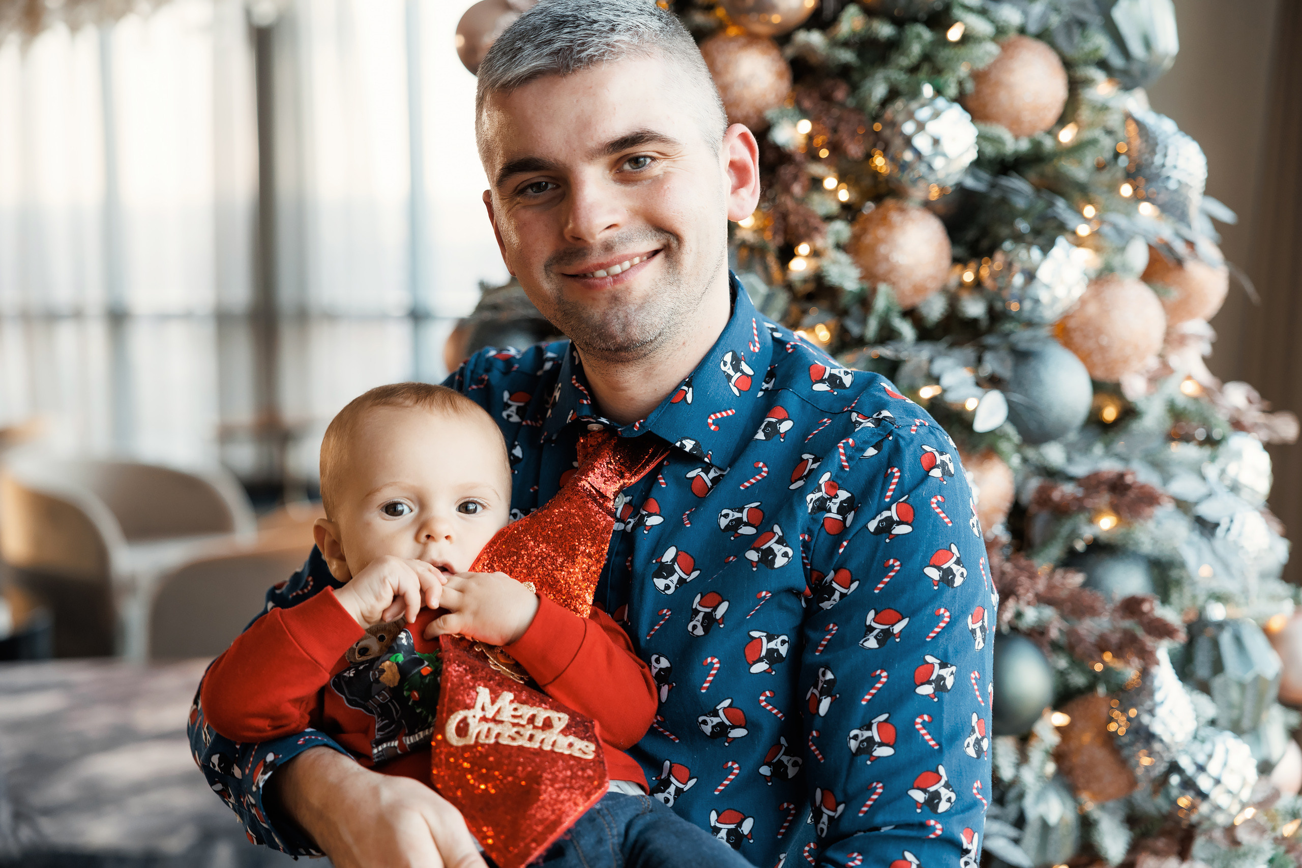 12192021 Christmas Photoshoot. Wedding family event photographer in Chicago Nick Yushevich