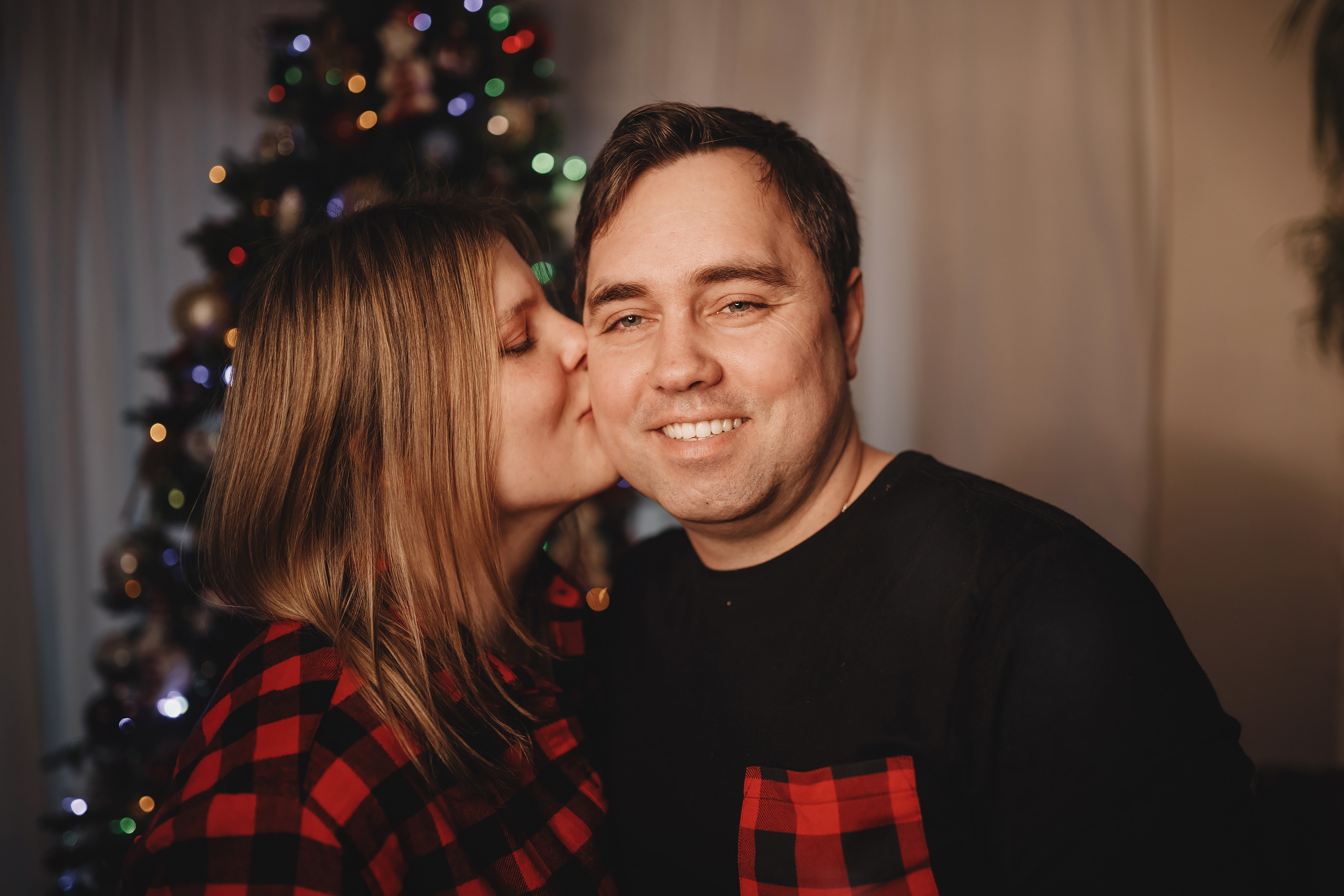 01302022 Christmas Photoshoot. Wedding family event photographer in Chicago Nick Yushevich