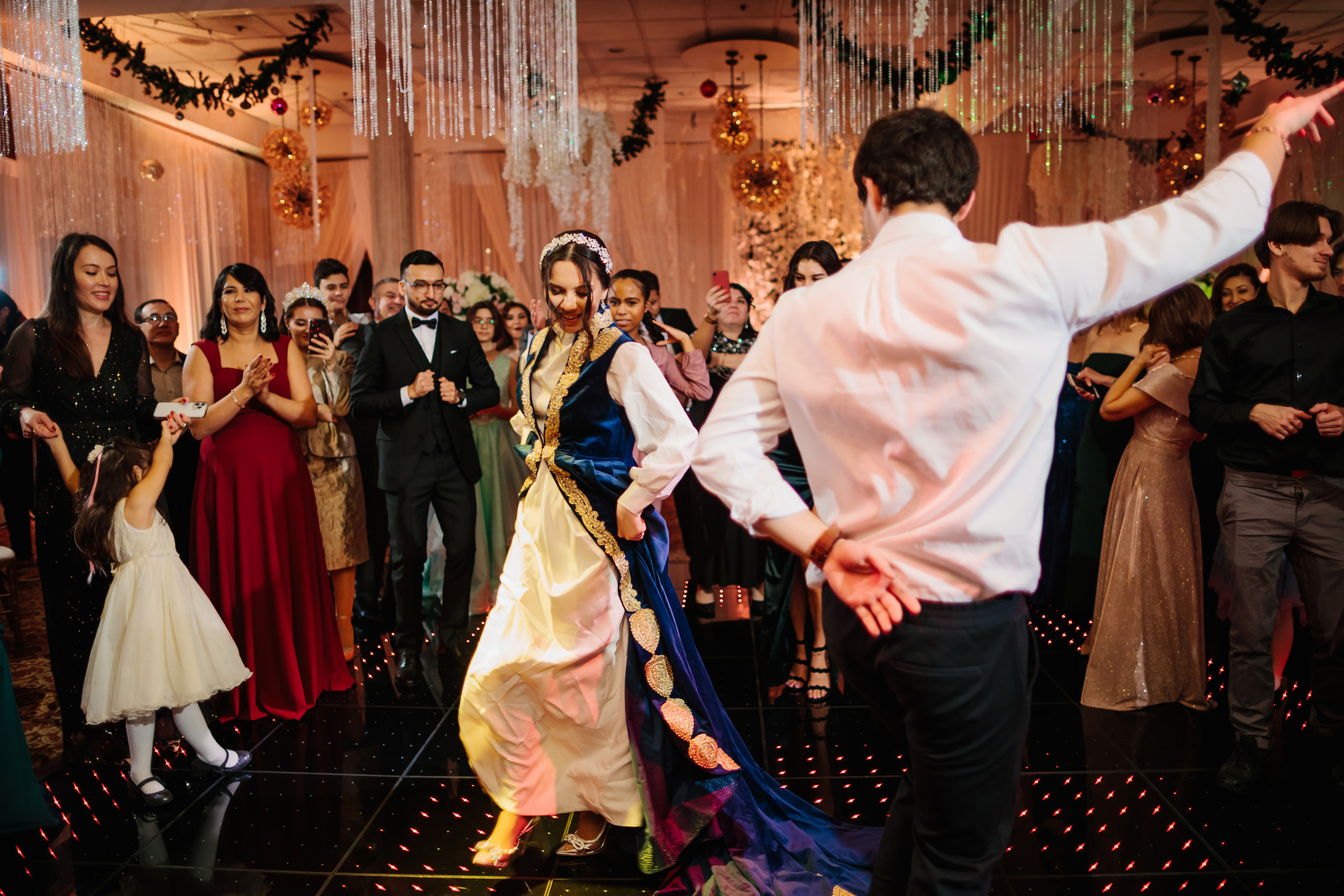 12.17.2021 Wedding. Wedding family event photographer in Chicago Nick Yushevich