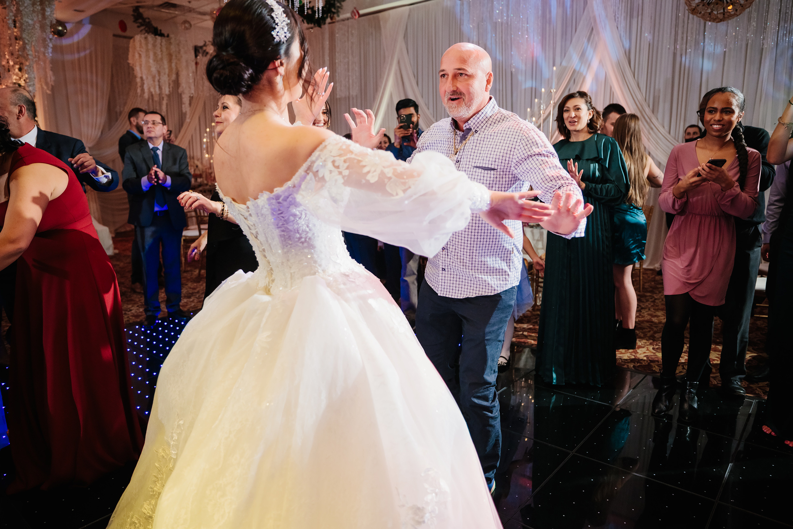 12.17.2021 Wedding. Wedding family event photographer in Chicago Nick Yushevich