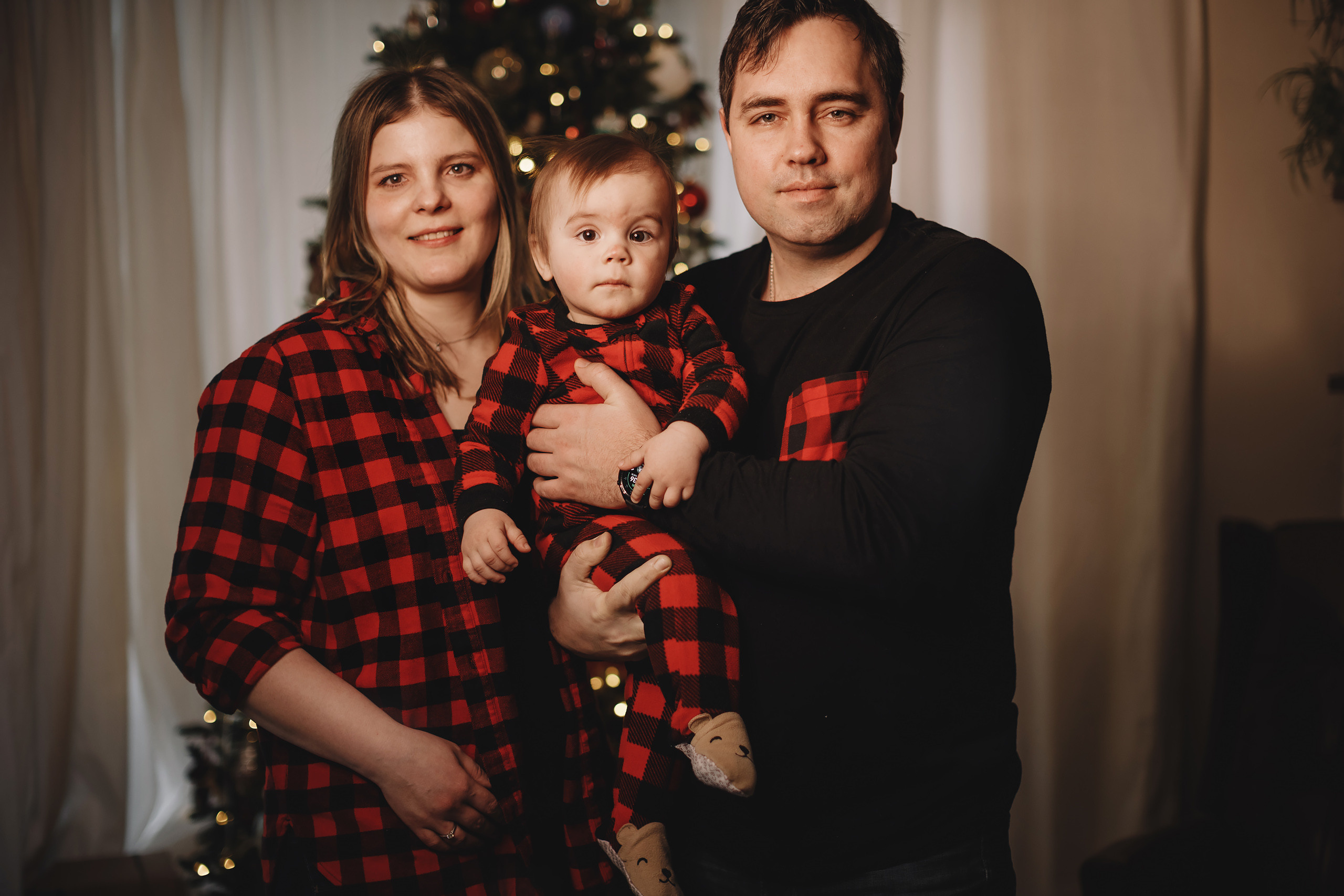 01302022 Christmas Photoshoot. Wedding family event photographer in Chicago Nick Yushevich