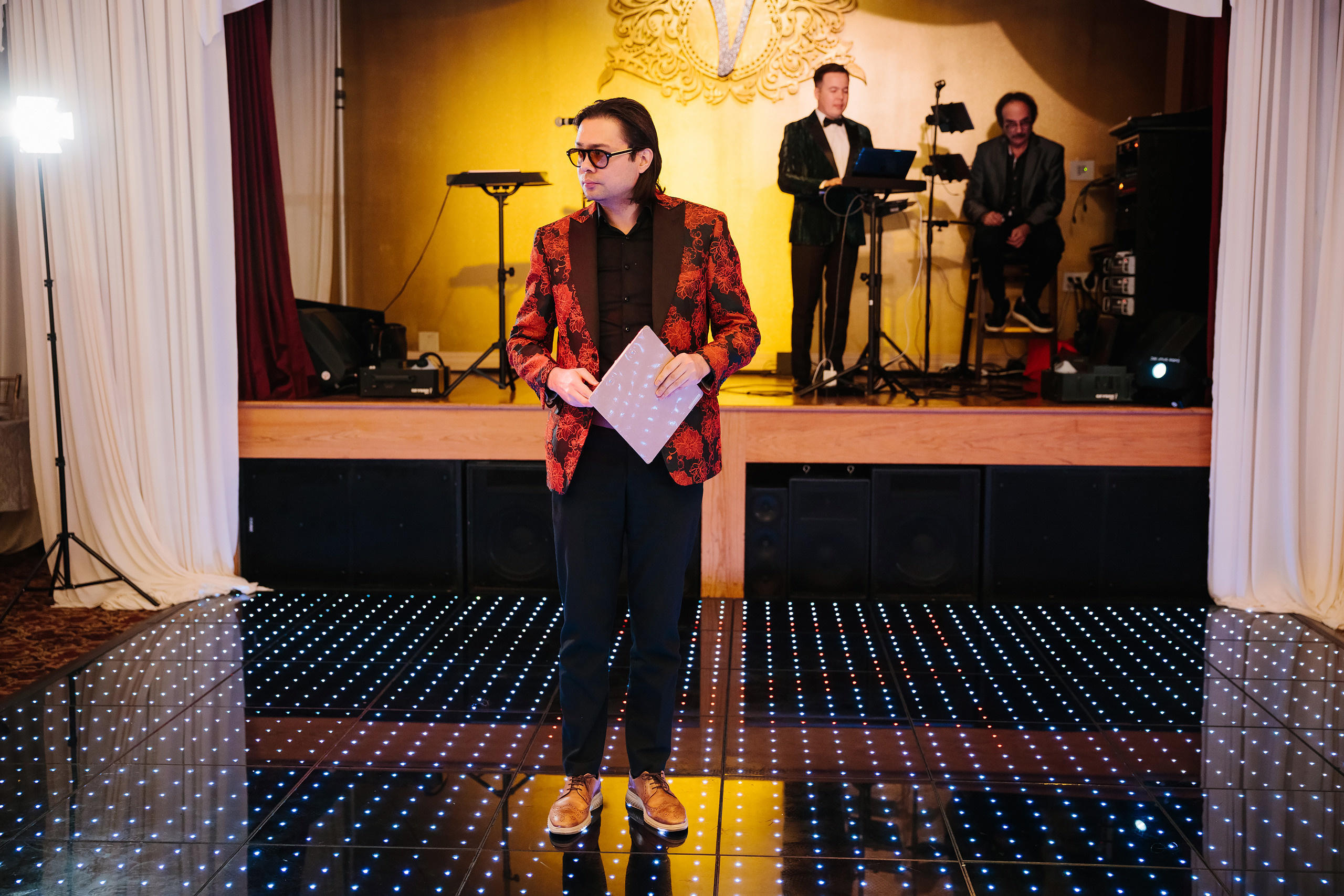 12.17.2021 Wedding. Wedding family event photographer in Chicago Nick Yushevich