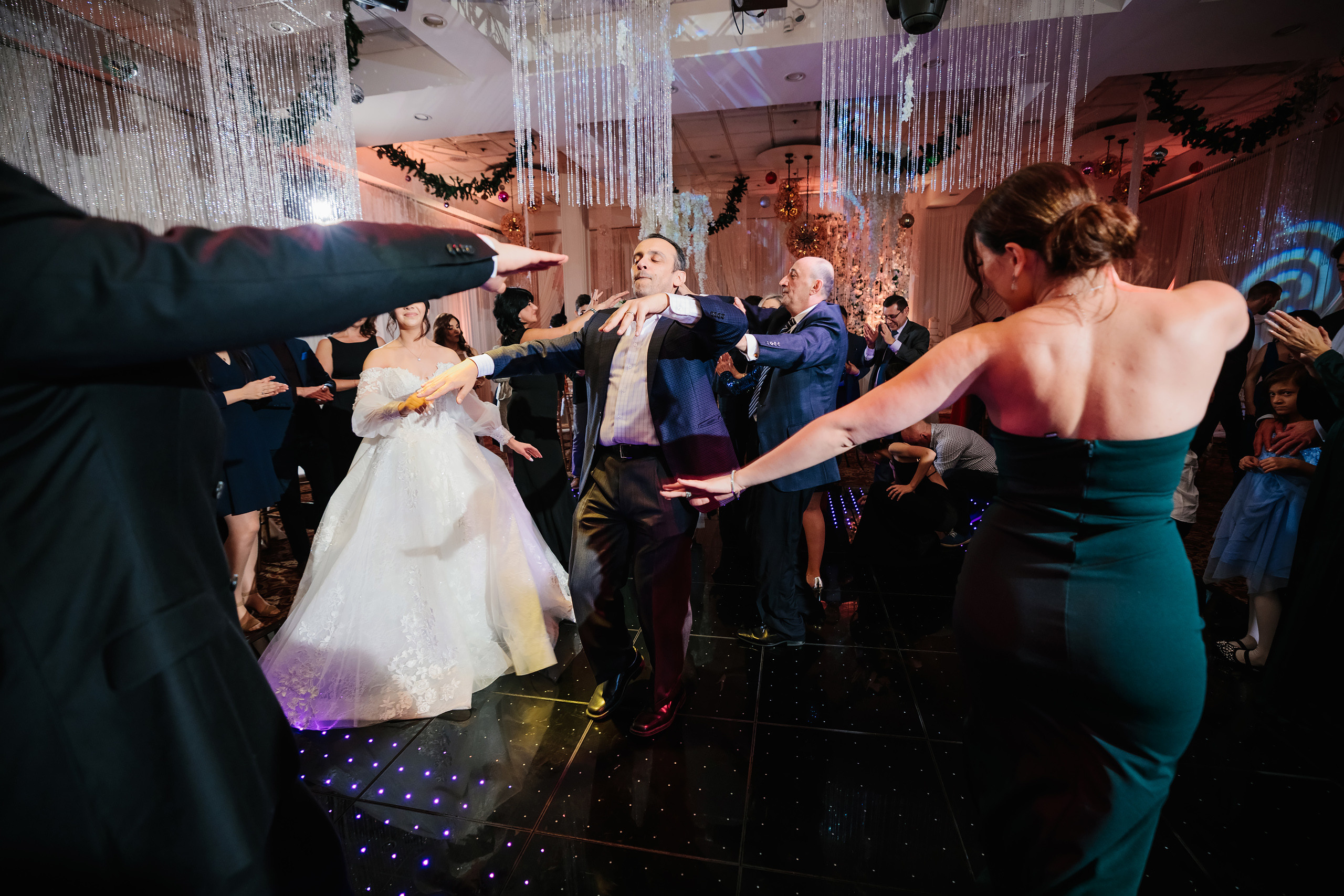 12.17.2021 Wedding. Wedding family event photographer in Chicago Nick Yushevich