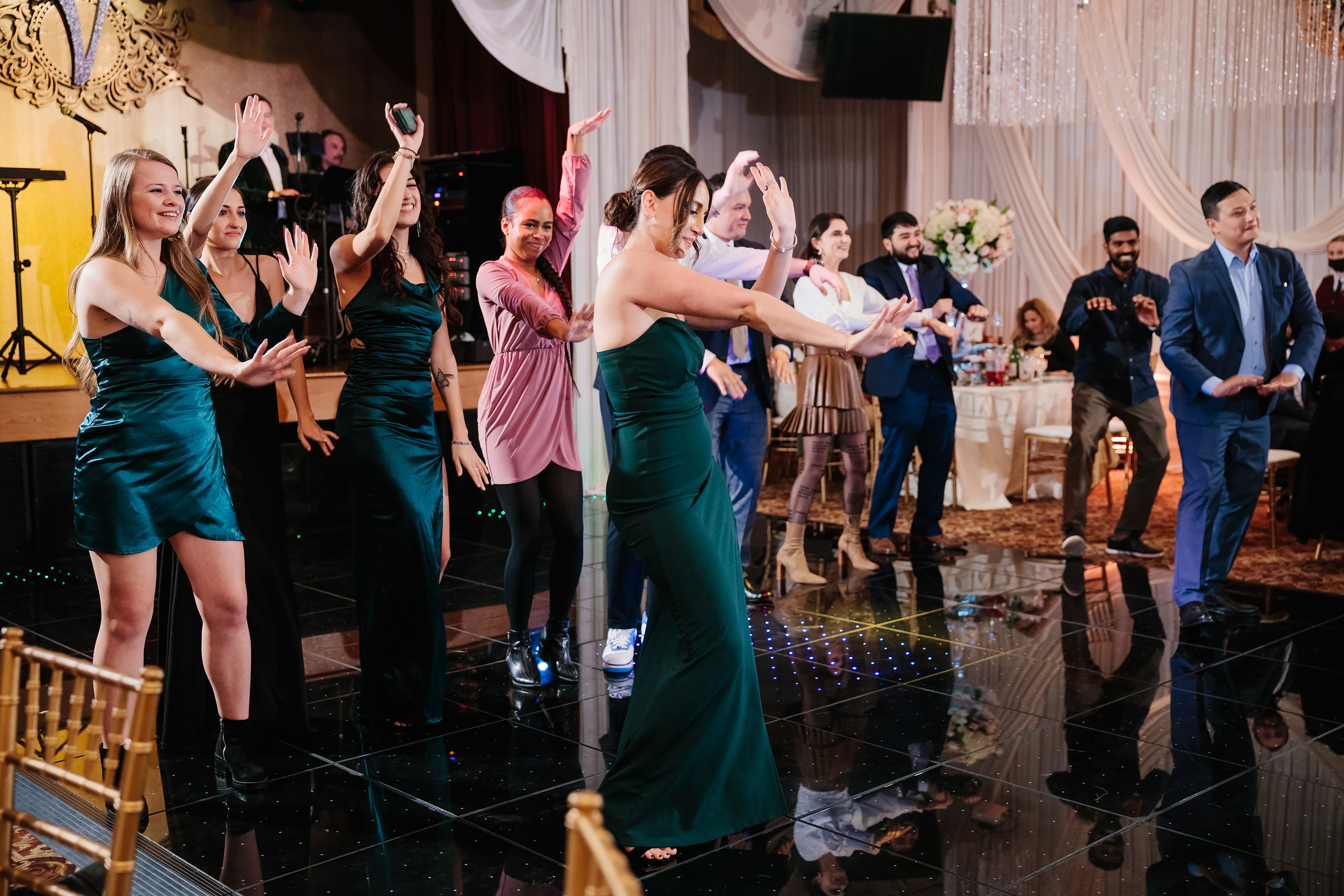 12.17.2021 Wedding. Wedding family event photographer in Chicago Nick Yushevich