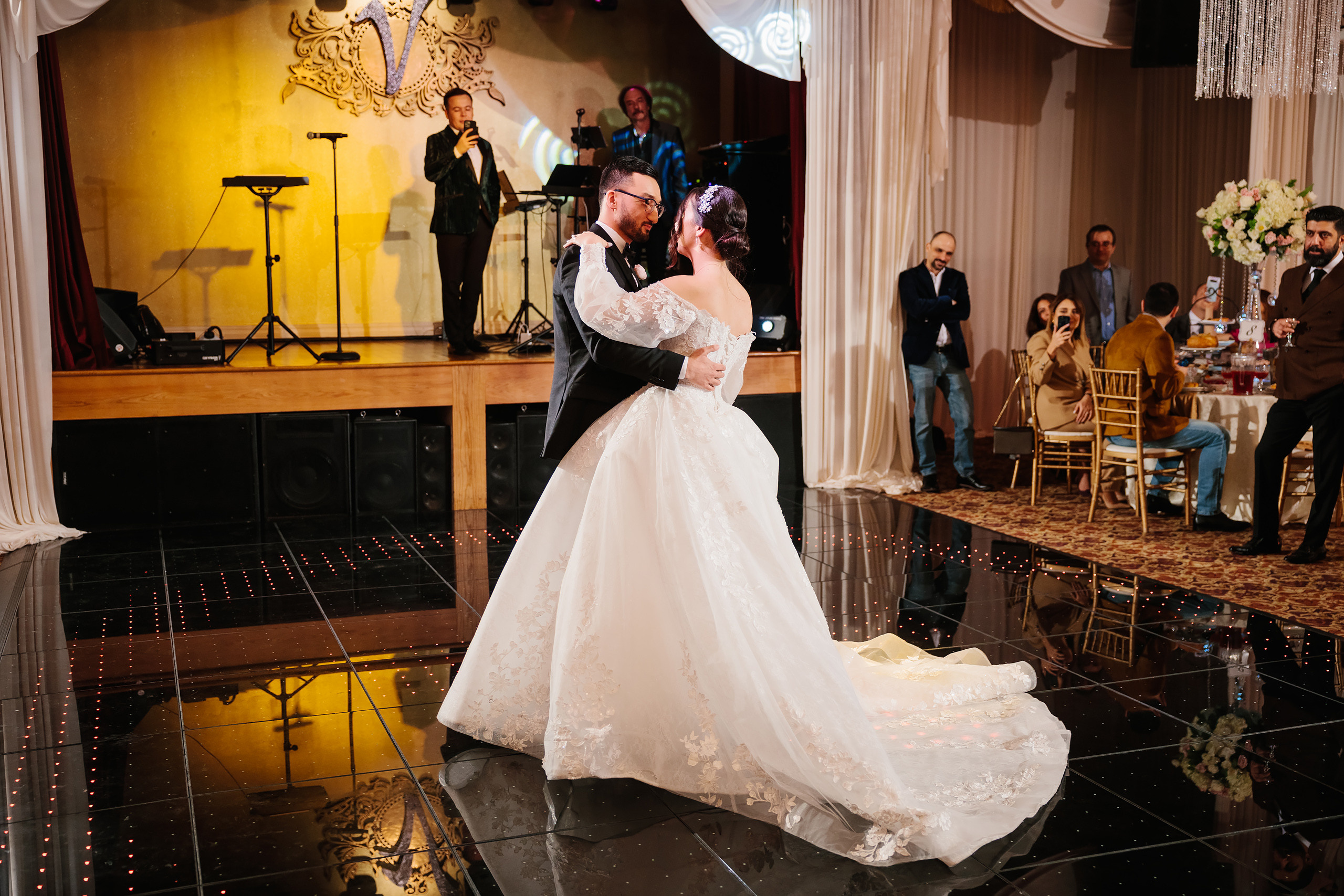 12.17.2021 Wedding. Wedding family event photographer in Chicago Nick Yushevich