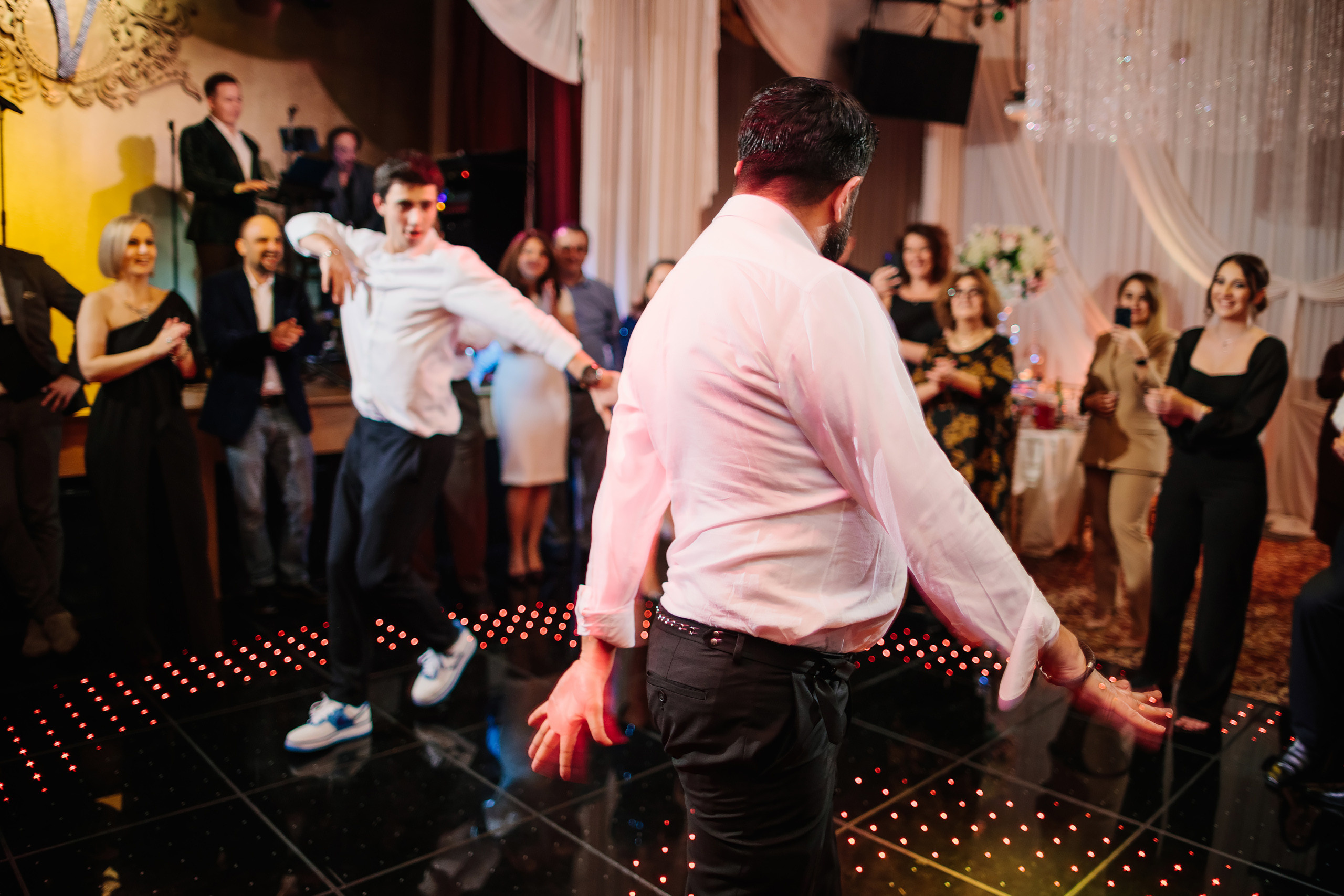 12.17.2021 Wedding. Wedding family event photographer in Chicago Nick Yushevich