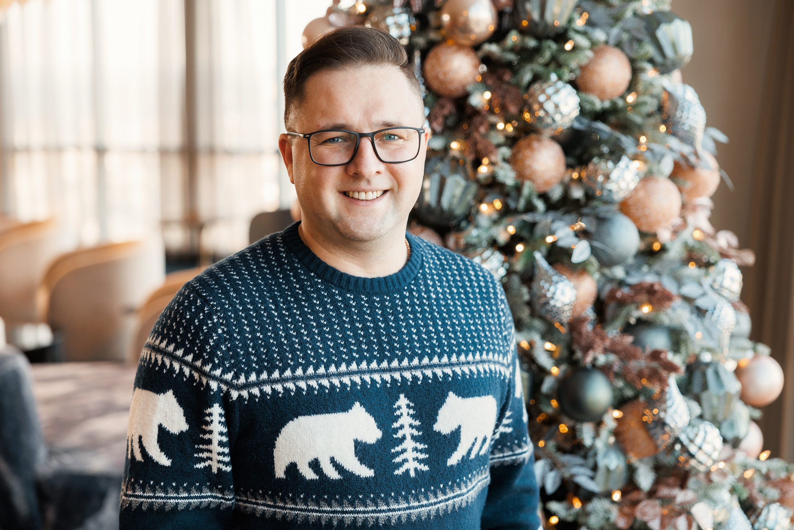 12192021 Christmas Photoshoot. Wedding family event photographer in Chicago Nick Yushevich