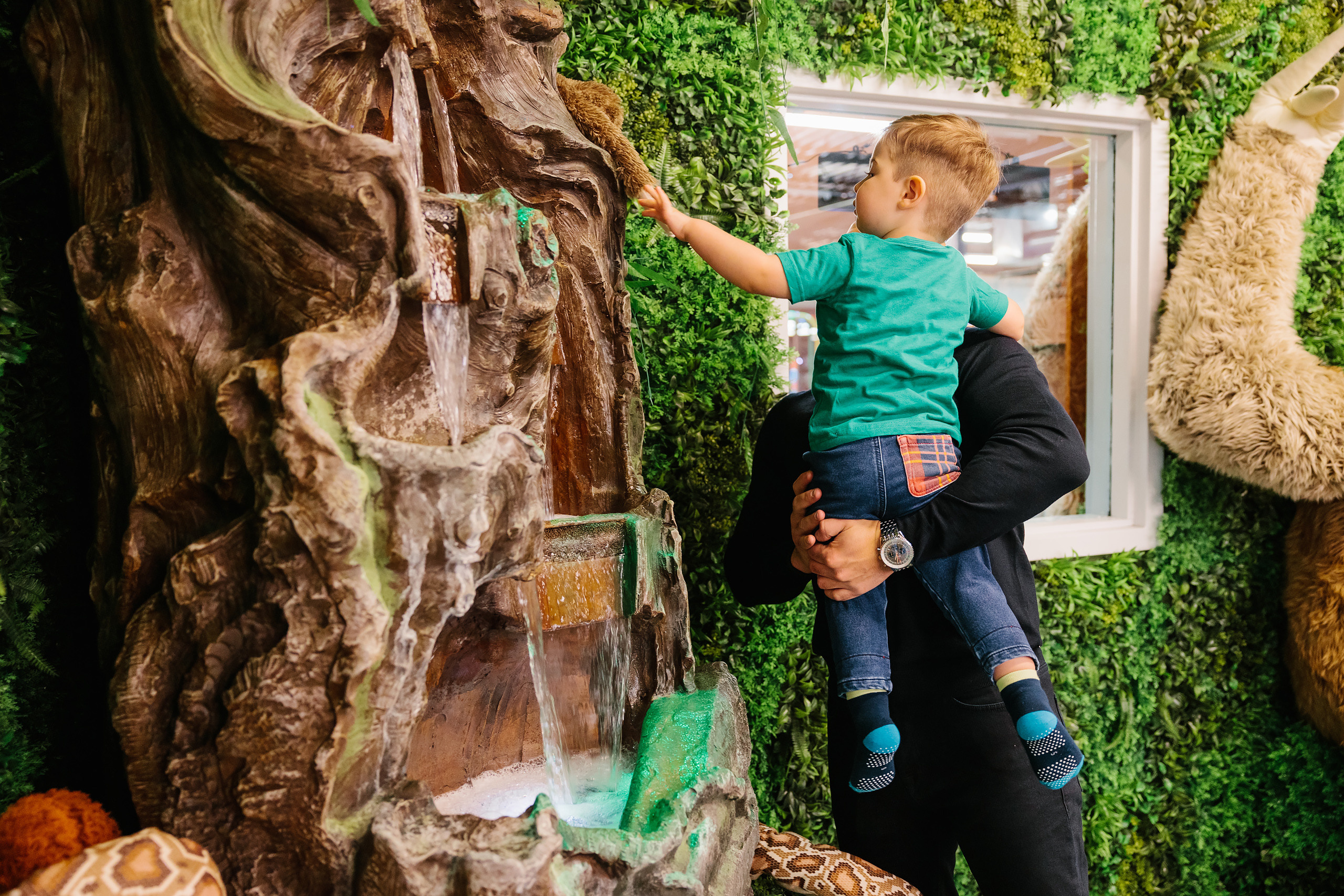 12.18.2021 Birthday Party. Wedding family event photographer in Chicago Nick Yushevich