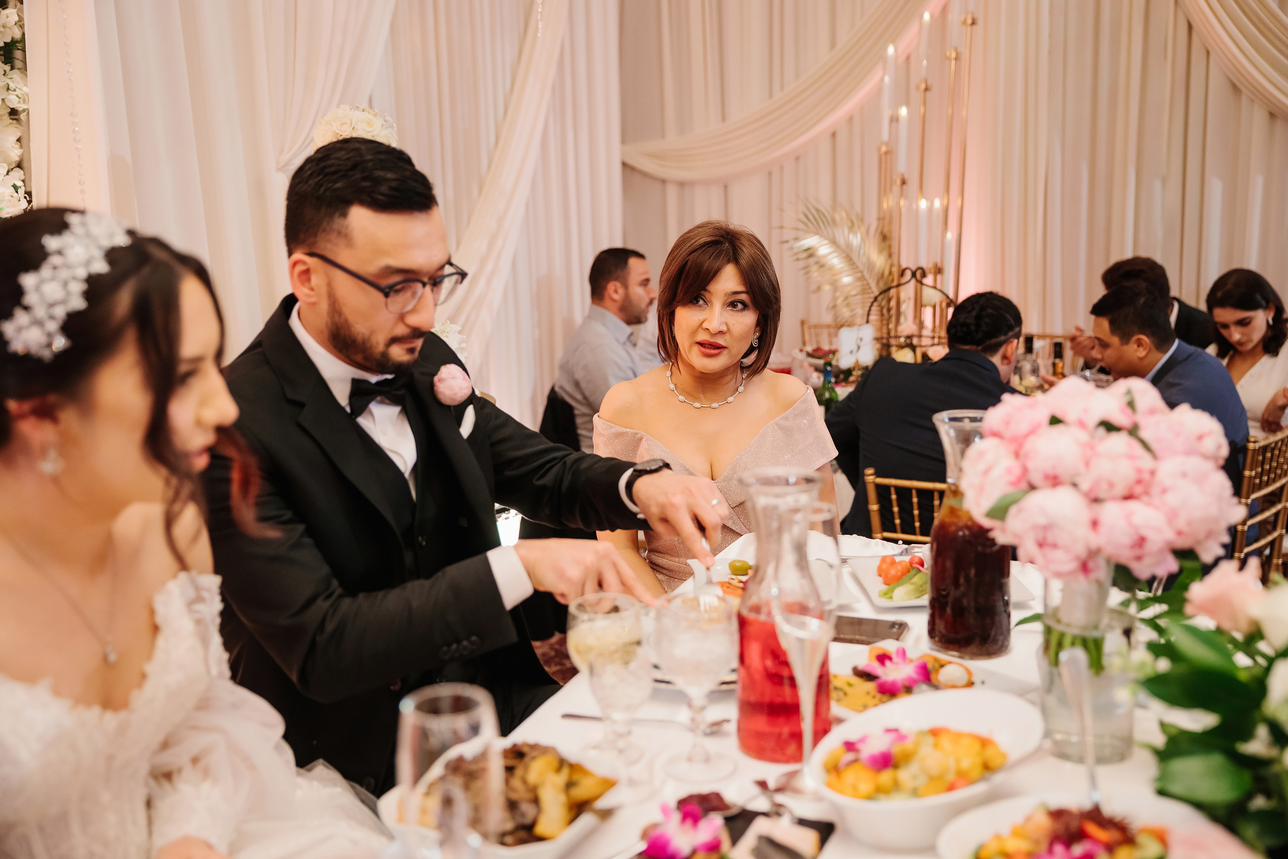 12.17.2021 Wedding. Wedding family event photographer in Chicago Nick Yushevich