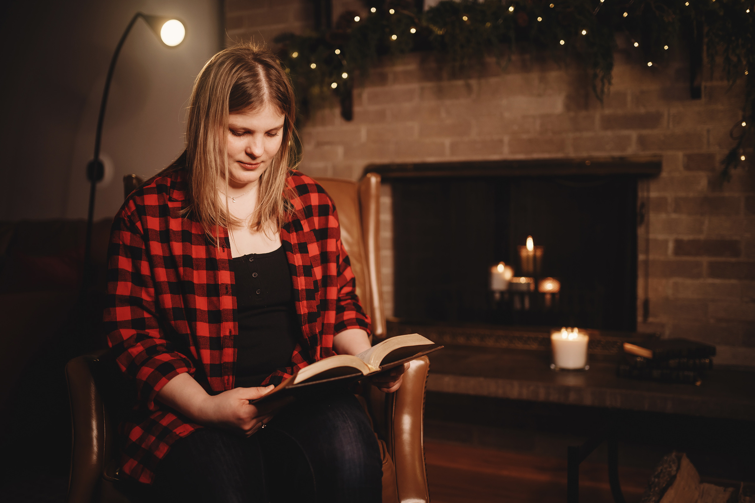 01302022 Christmas Photoshoot. Wedding family event photographer in Chicago Nick Yushevich