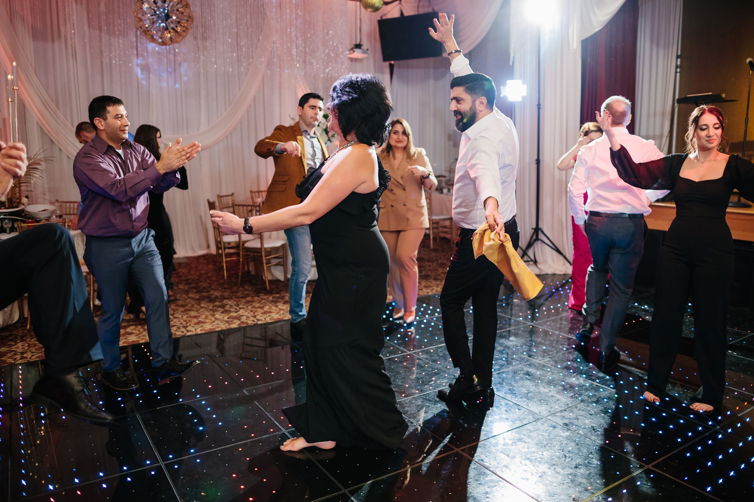 12.17.2021 Wedding. Wedding family event photographer in Chicago Nick Yushevich