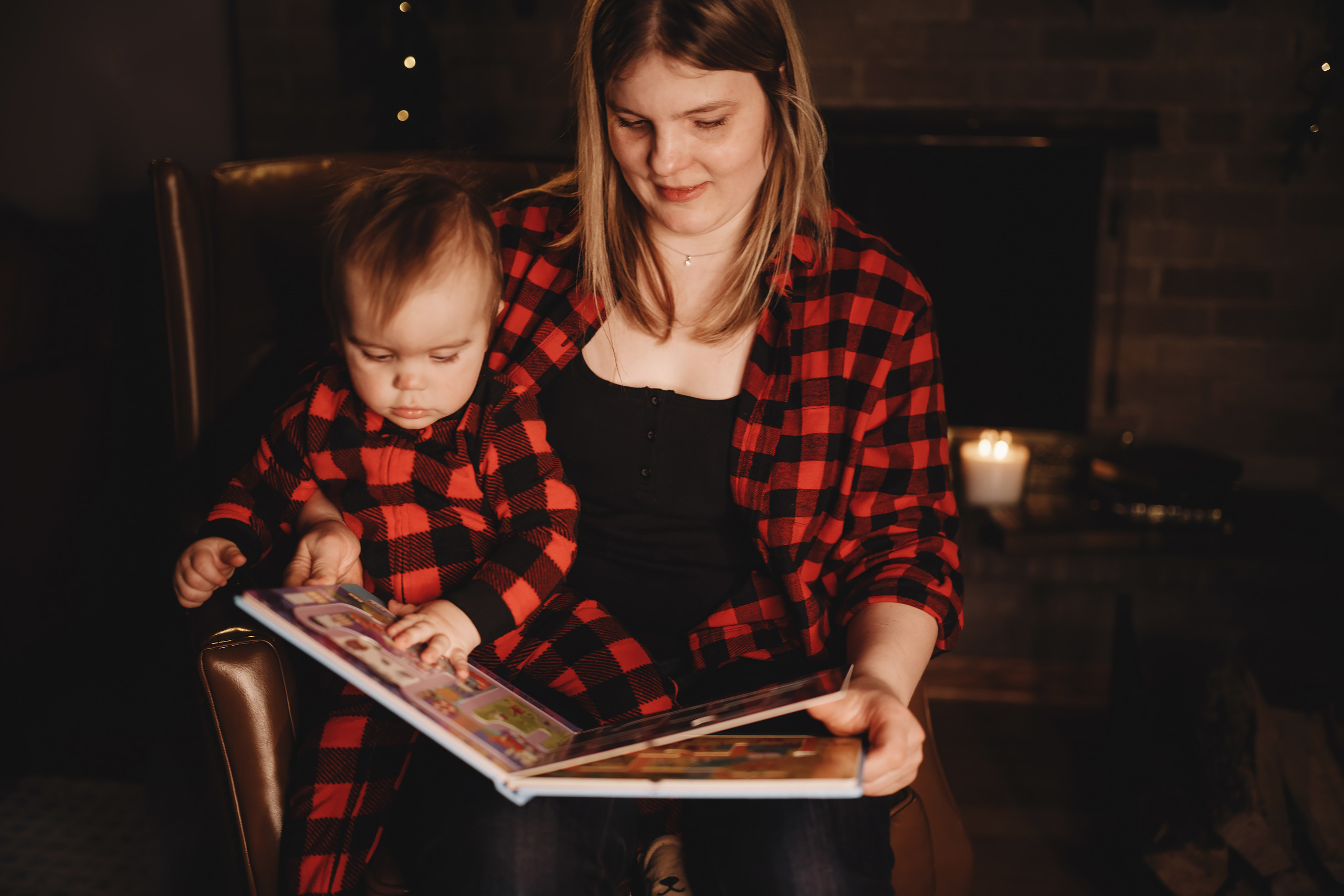 01302022 Christmas Photoshoot. Wedding family event photographer in Chicago Nick Yushevich