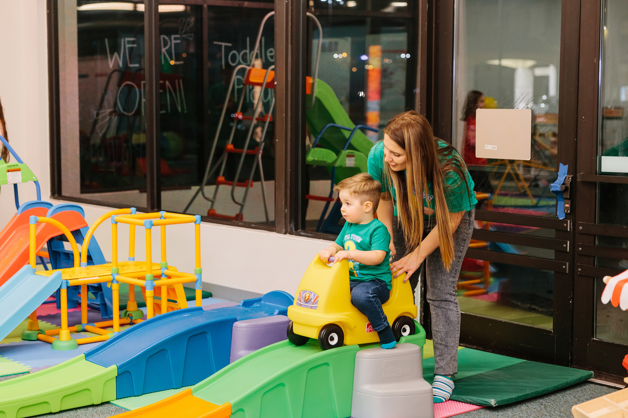 12.18.2021 Birthday Party. Wedding family event photographer in Chicago Nick Yushevich