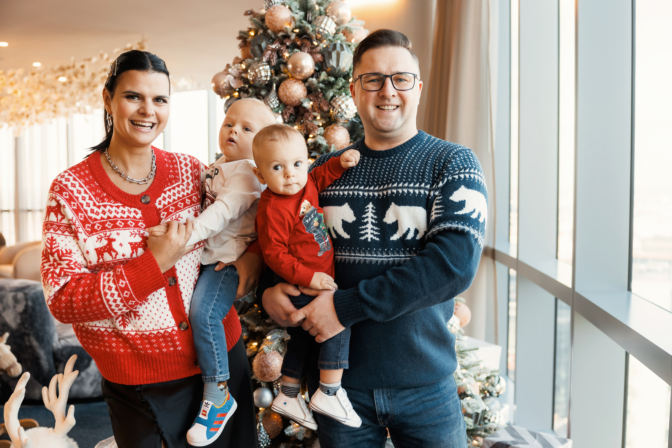 12192021 Christmas Photoshoot. Wedding family event photographer in Chicago Nick Yushevich