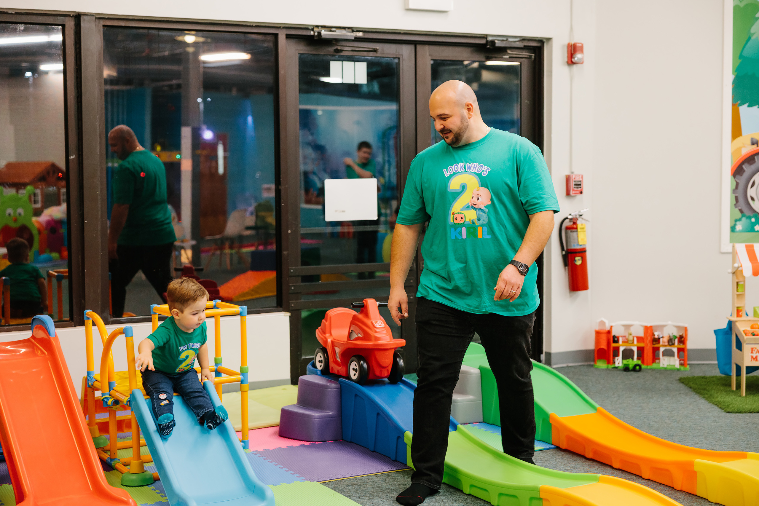 12.18.2021 Birthday Party. Wedding family event photographer in Chicago Nick Yushevich