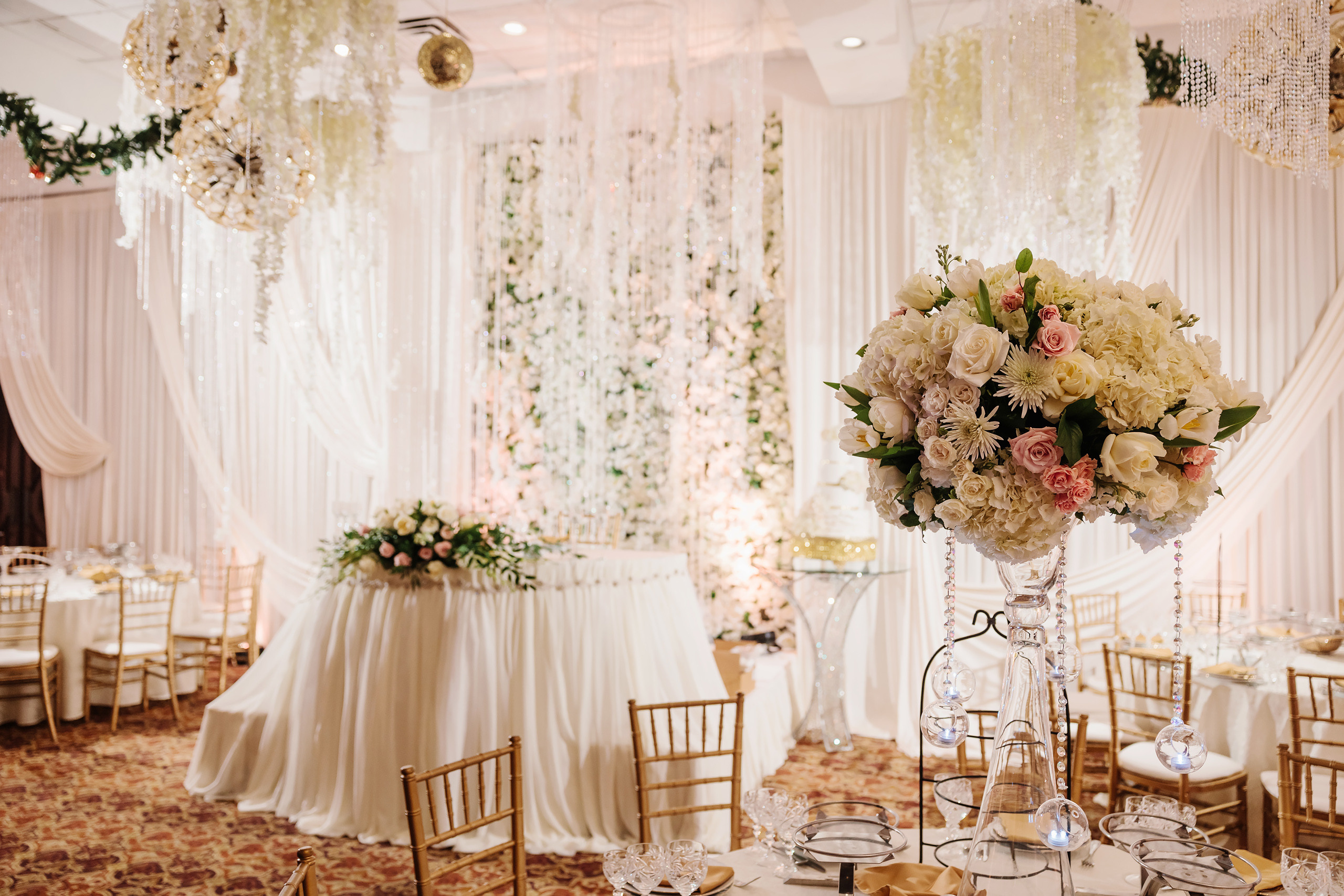 12.17.2021 Wedding. Wedding family event photographer in Chicago Nick Yushevich