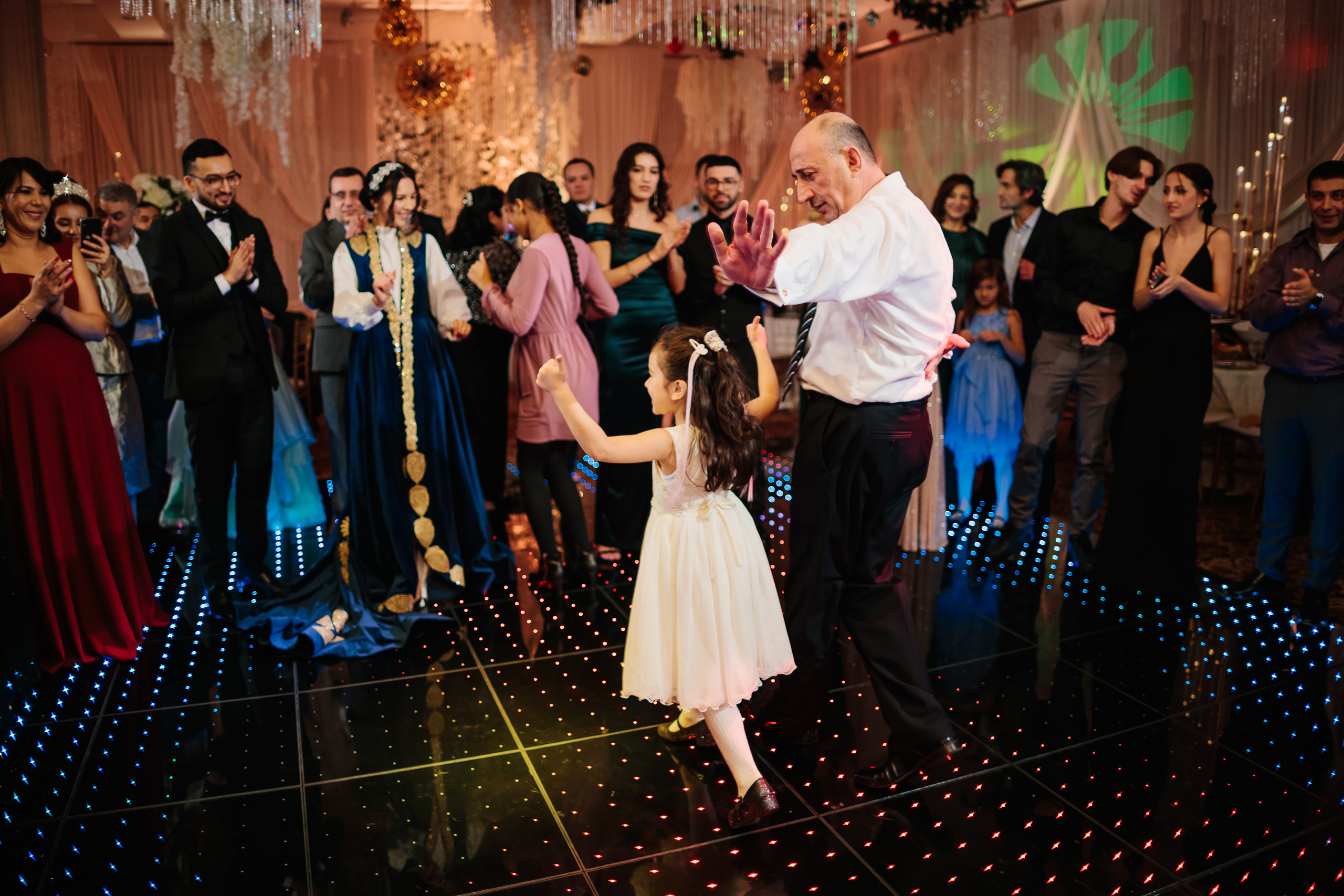 12.17.2021 Wedding. Wedding family event photographer in Chicago Nick Yushevich