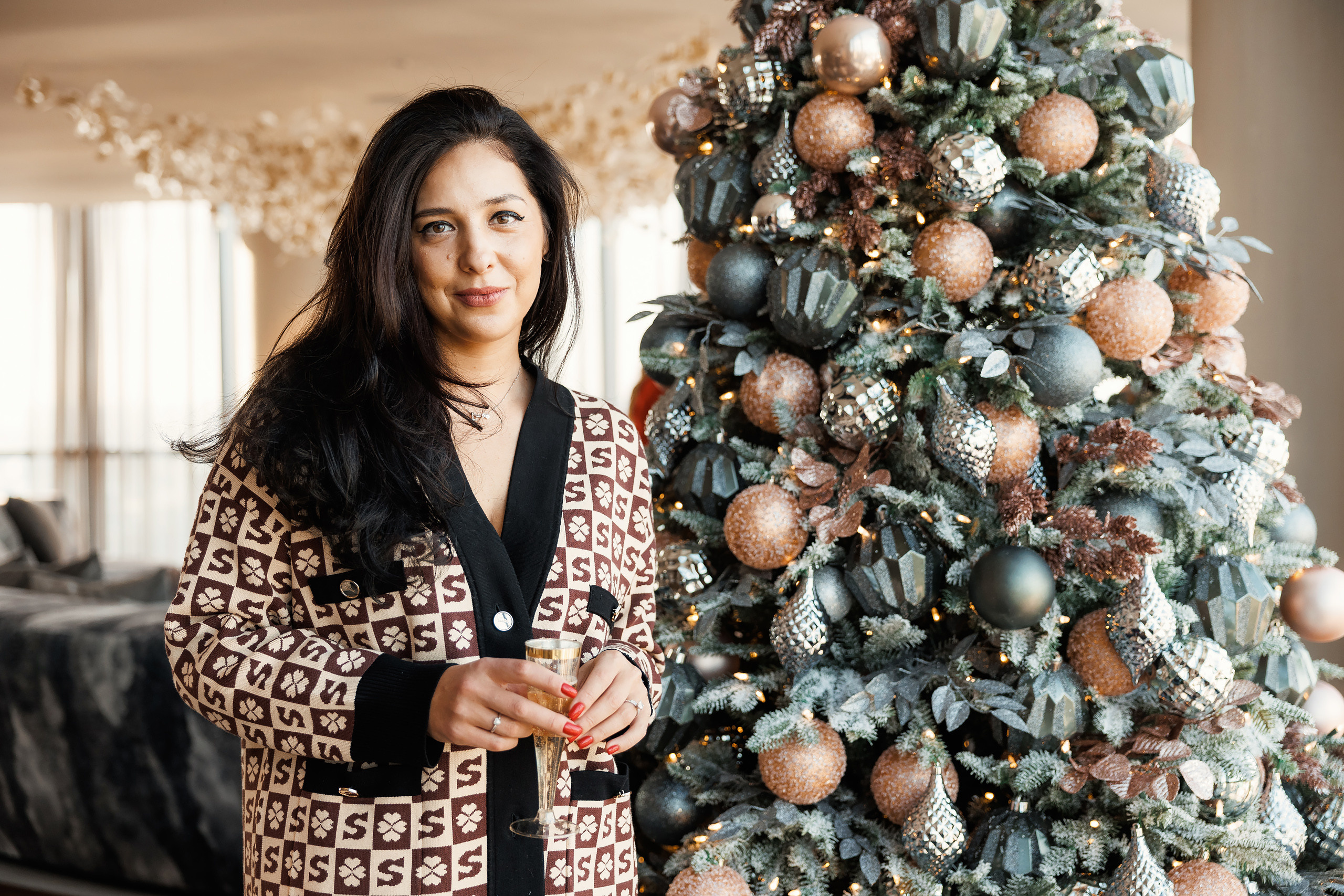 12192021 Christmas Photoshoot. Wedding family event photographer in Chicago Nick Yushevich