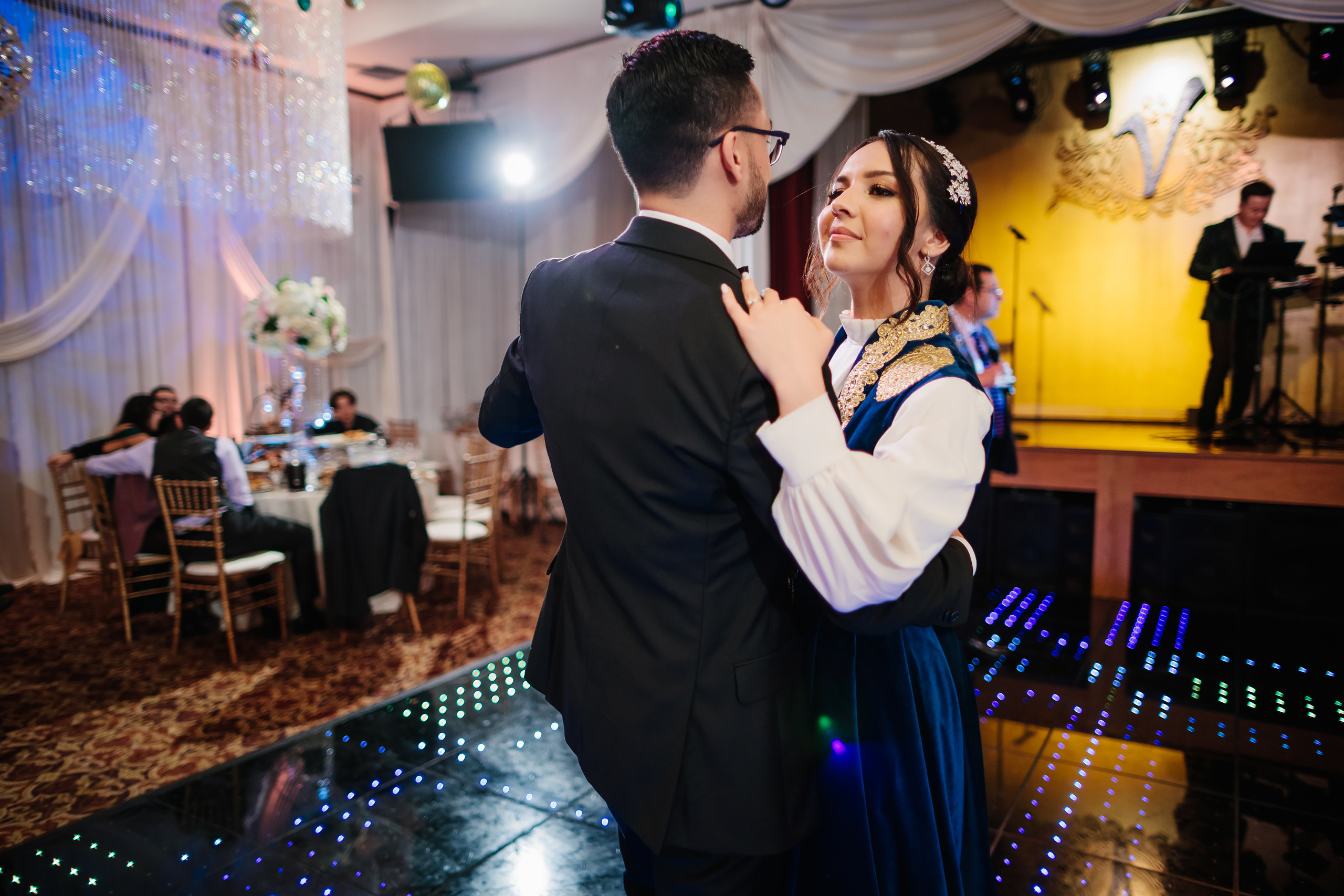 12.17.2021 Wedding. Wedding family event photographer in Chicago Nick Yushevich