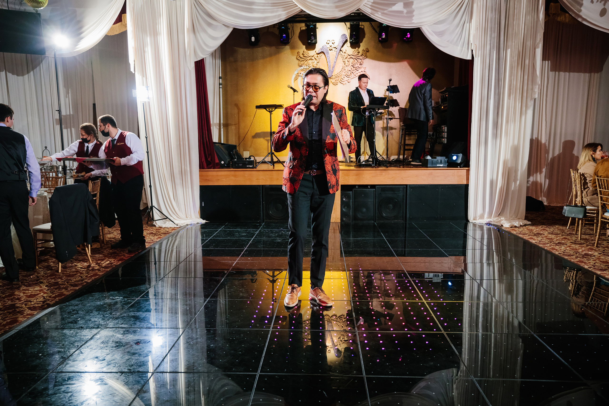 12.17.2021 Wedding. Wedding family event photographer in Chicago Nick Yushevich