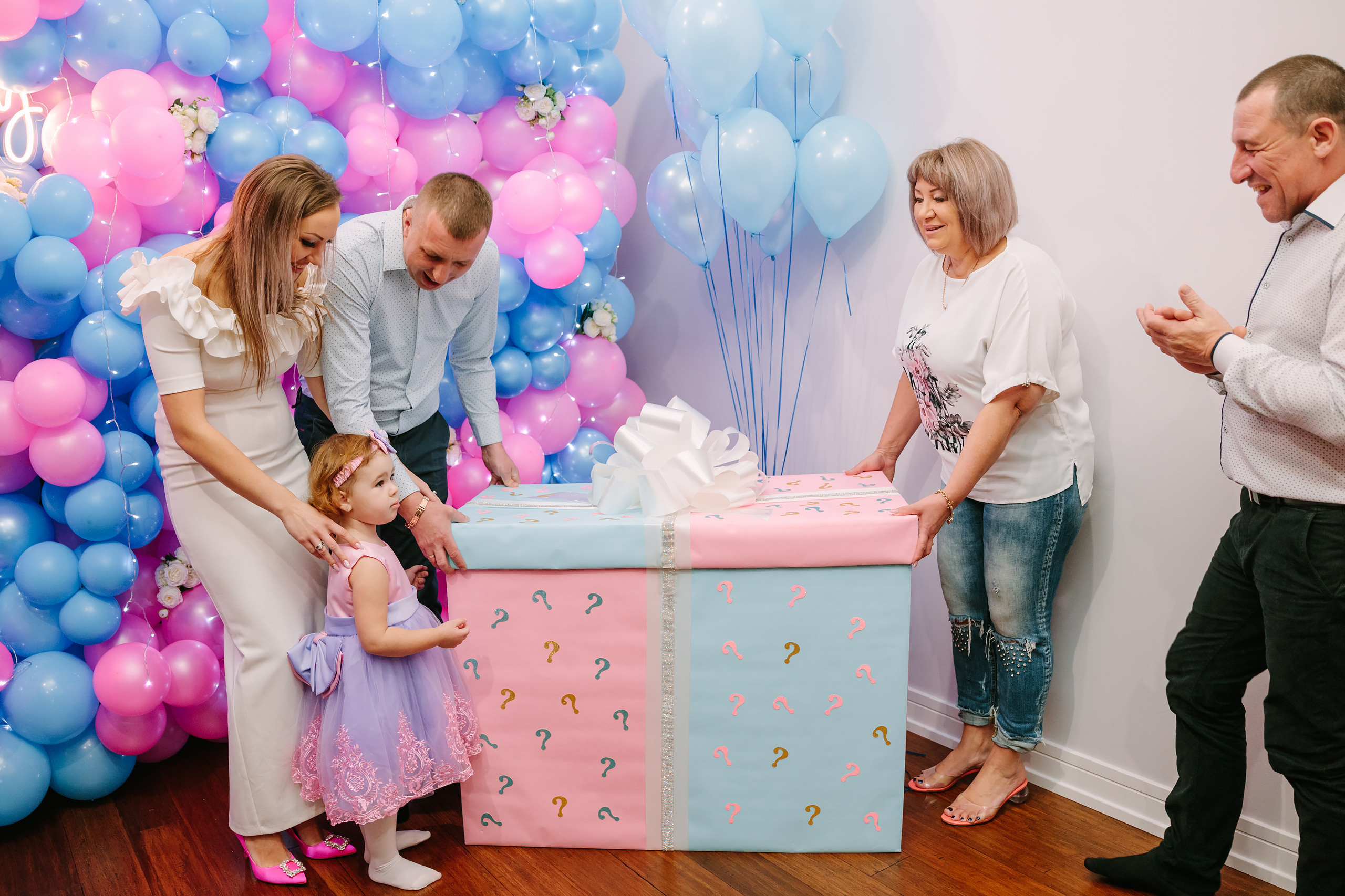 02122022 Gender reveal party. Wedding family event photographer in Chicago Nick Yushevich