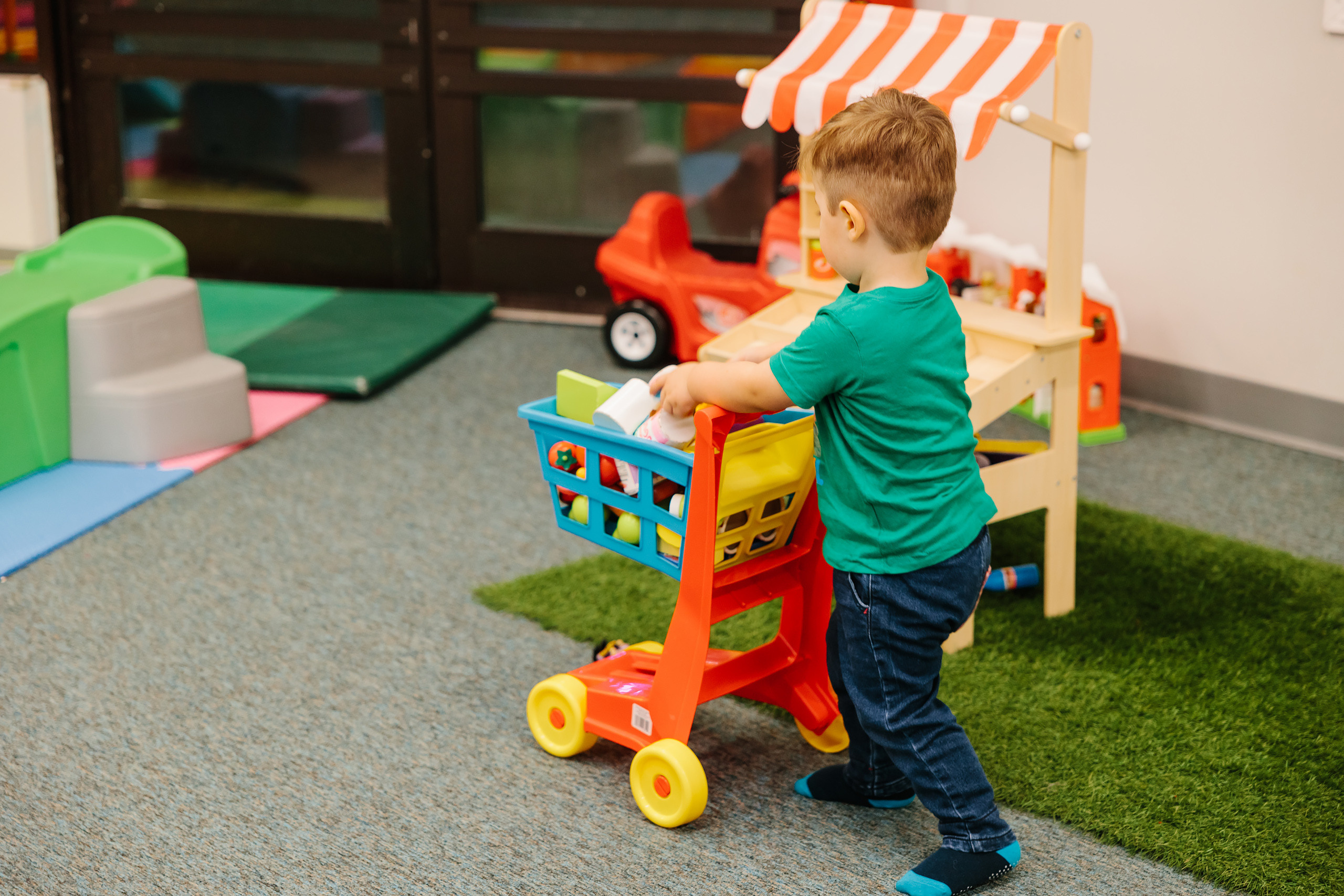 12.18.2021 Birthday Party. Wedding family event photographer in Chicago Nick Yushevich