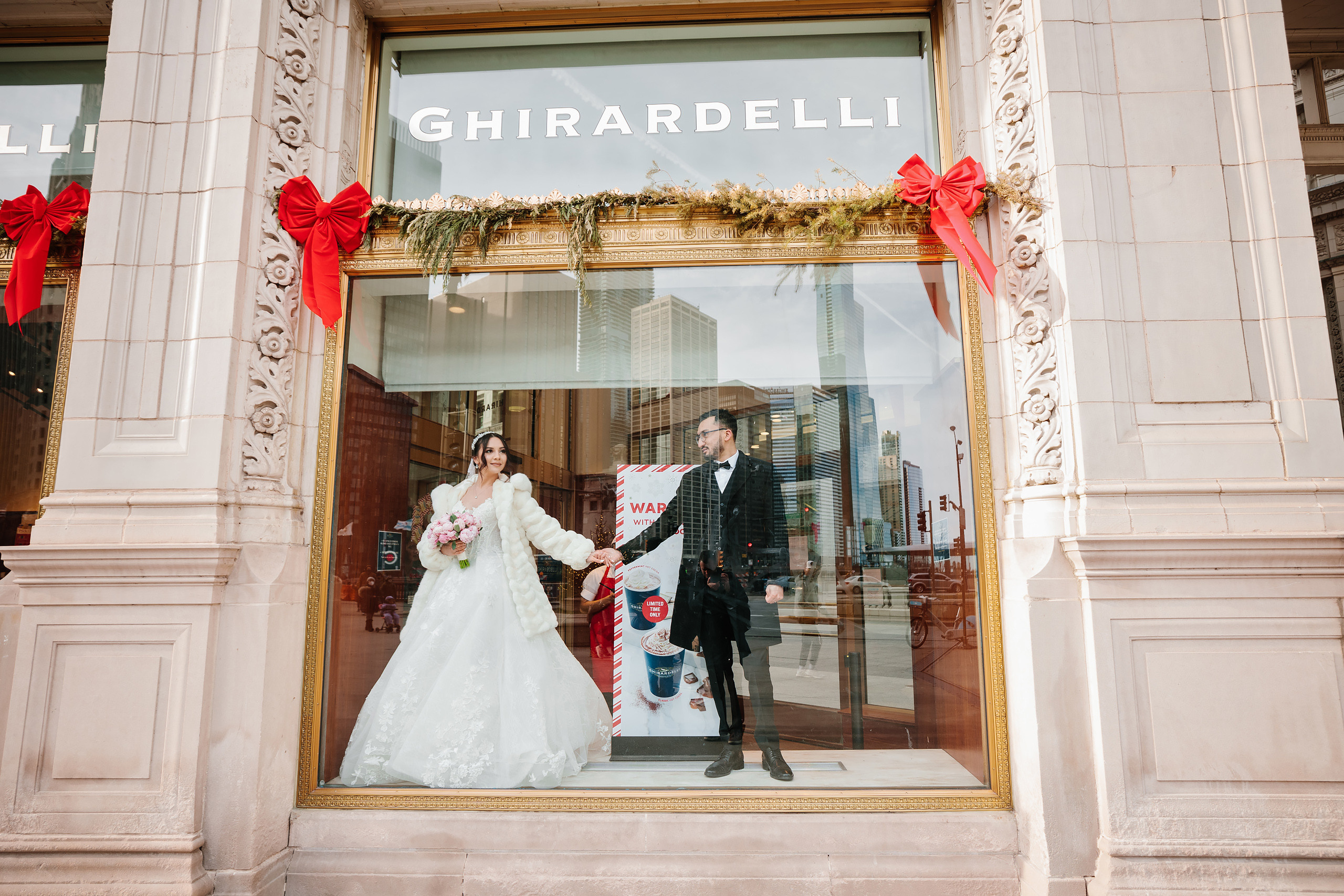 12.17.2021 Wedding. Wedding family event photographer in Chicago Nick Yushevich