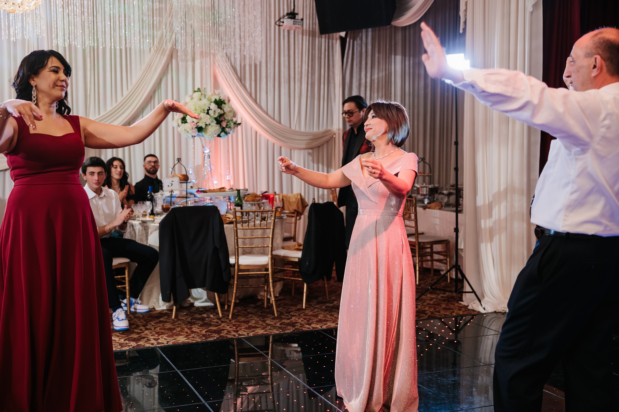 12.17.2021 Wedding. Wedding family event photographer in Chicago Nick Yushevich