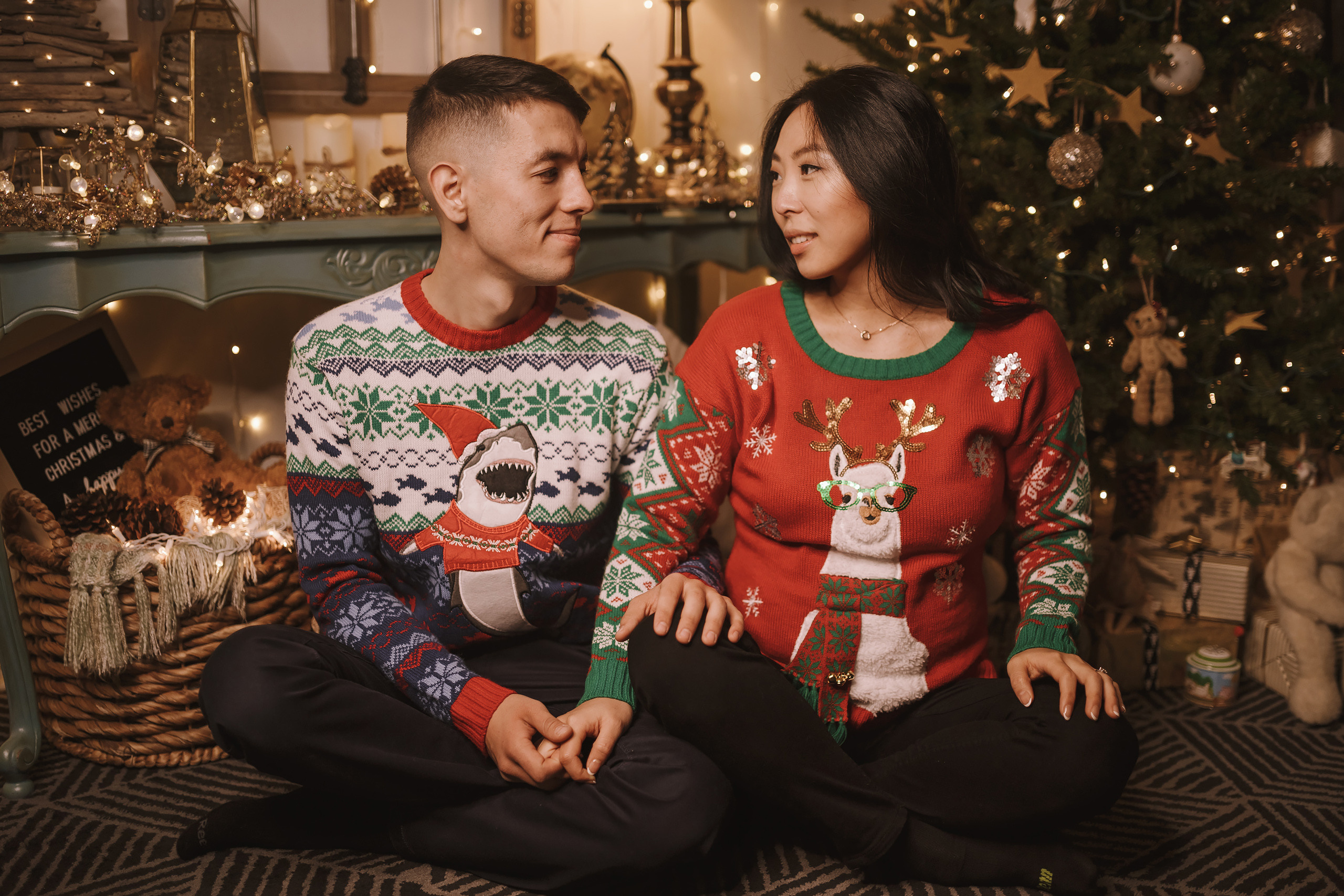 12192021 Christmas Photoshoot 16. Wedding family event photographer in Chicago Nick Yushevich