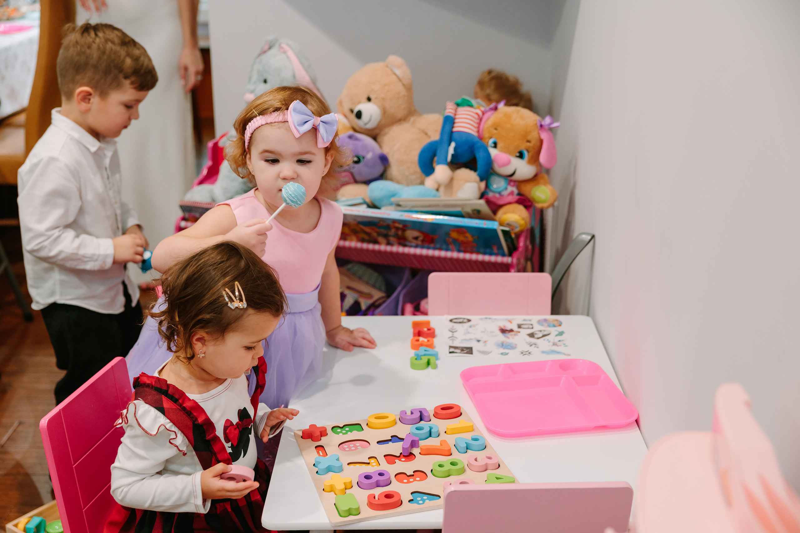 02122022 Gender reveal party. Wedding family event photographer in Chicago Nick Yushevich