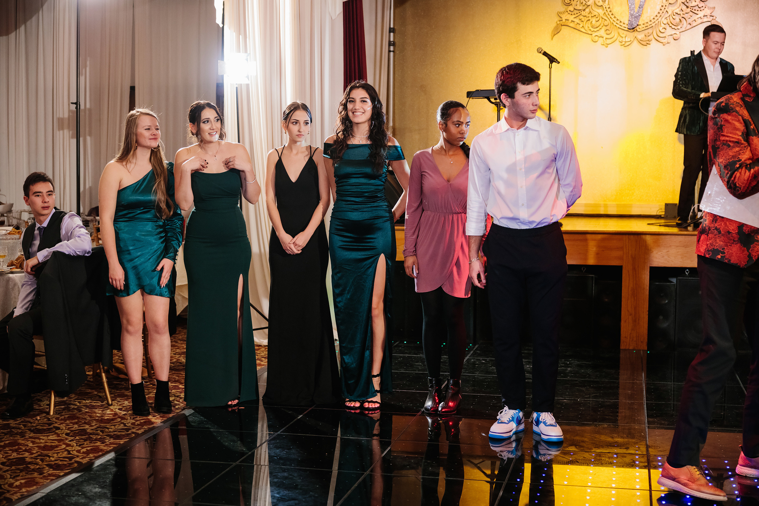 12.17.2021 Wedding. Wedding family event photographer in Chicago Nick Yushevich