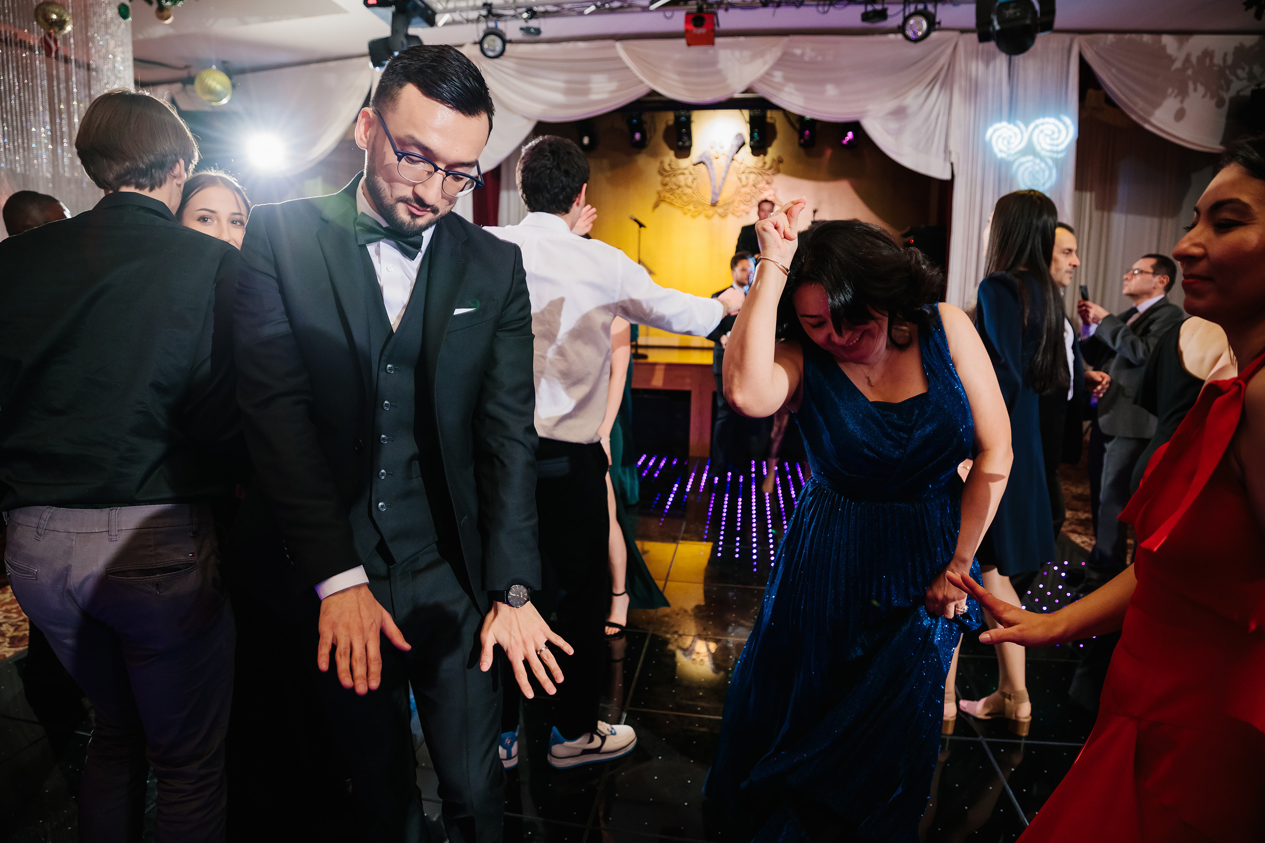 12.17.2021 Wedding. Wedding family event photographer in Chicago Nick Yushevich