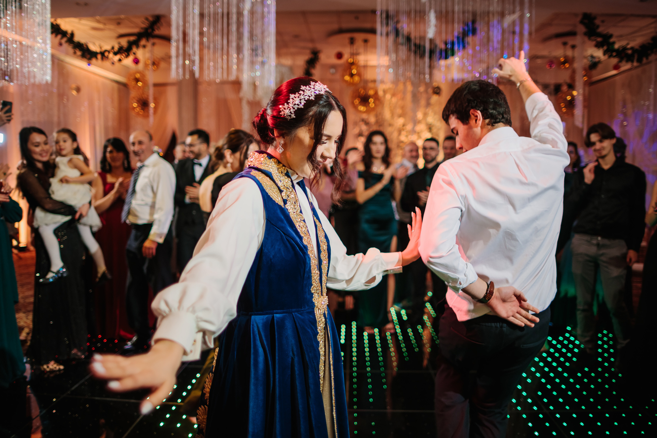 12.17.2021 Wedding. Wedding family event photographer in Chicago Nick Yushevich