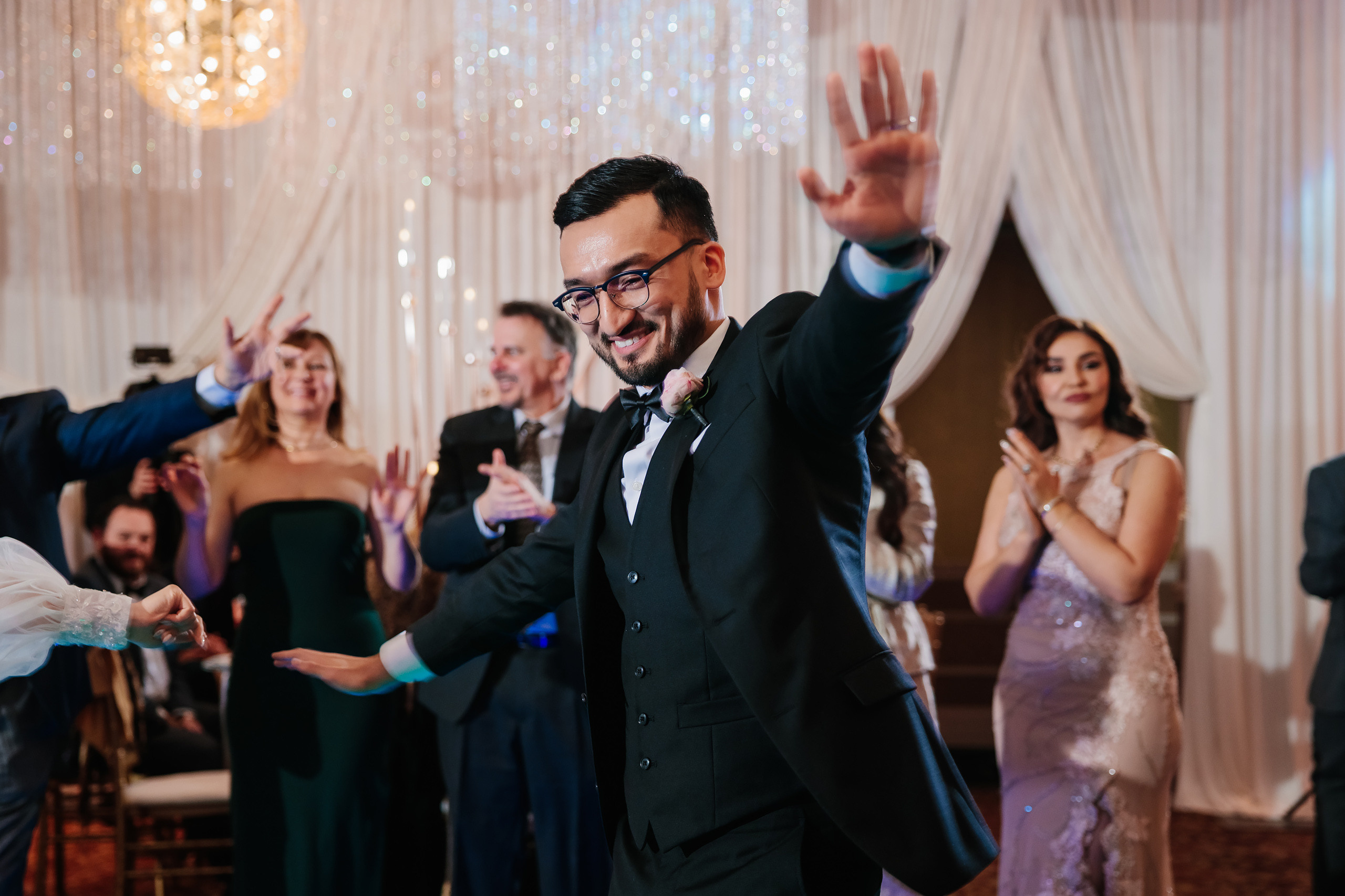 12.17.2021 Wedding. Wedding family event photographer in Chicago Nick Yushevich